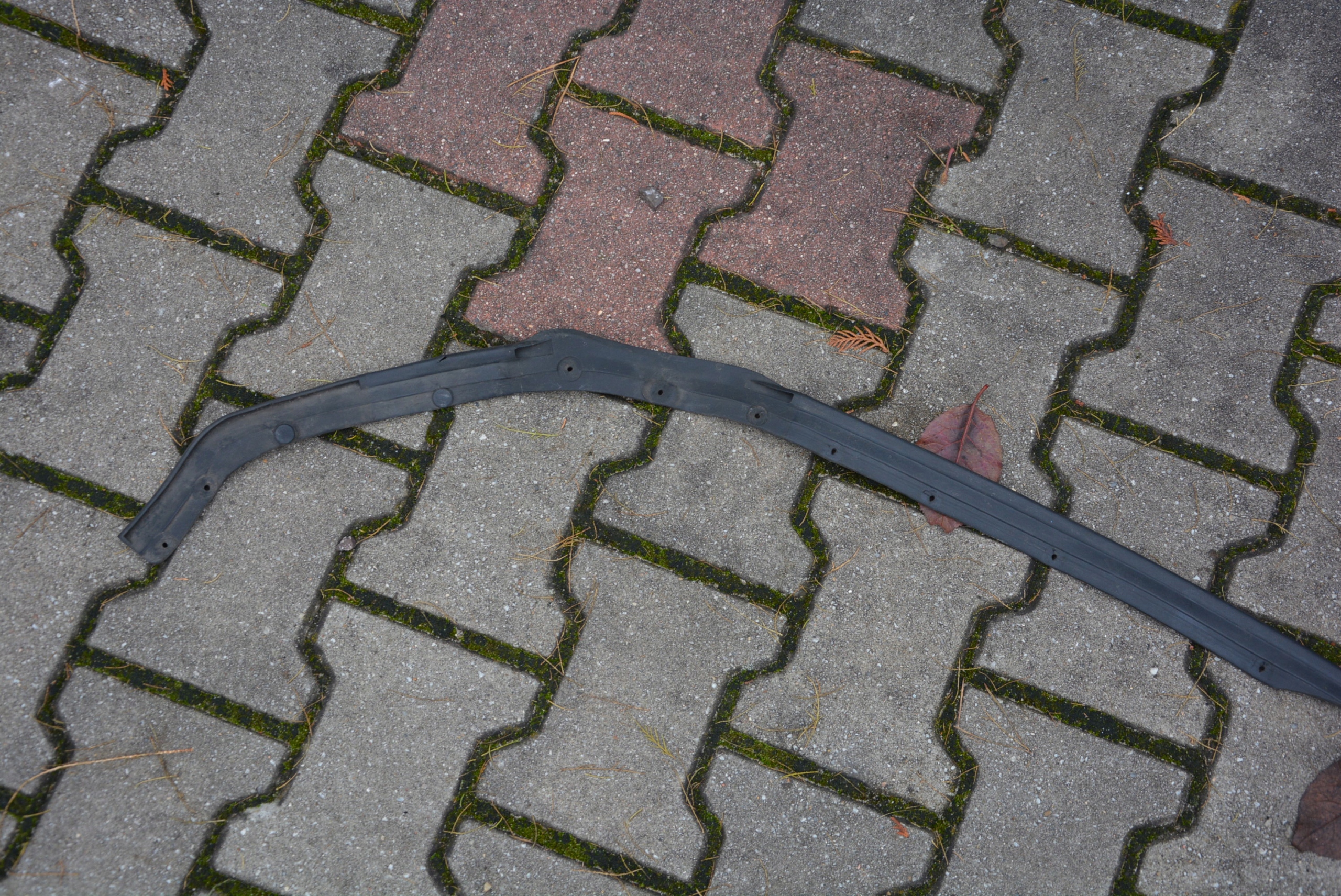 USZCZELKA MASKI MAZDA 6 III GJ Producent części Mazda OE