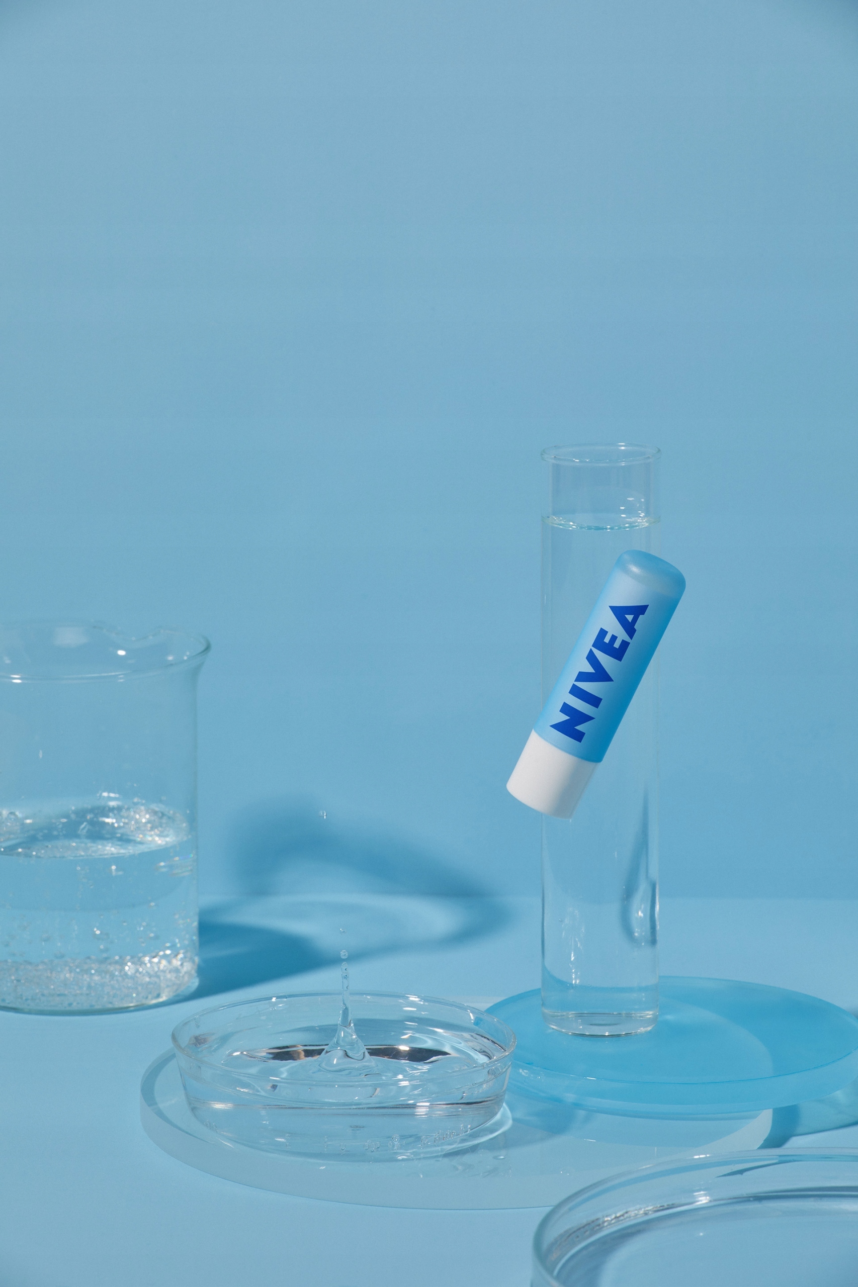 Pomadka ochronna do ust NIVEA Hydro Care Marka Nivea