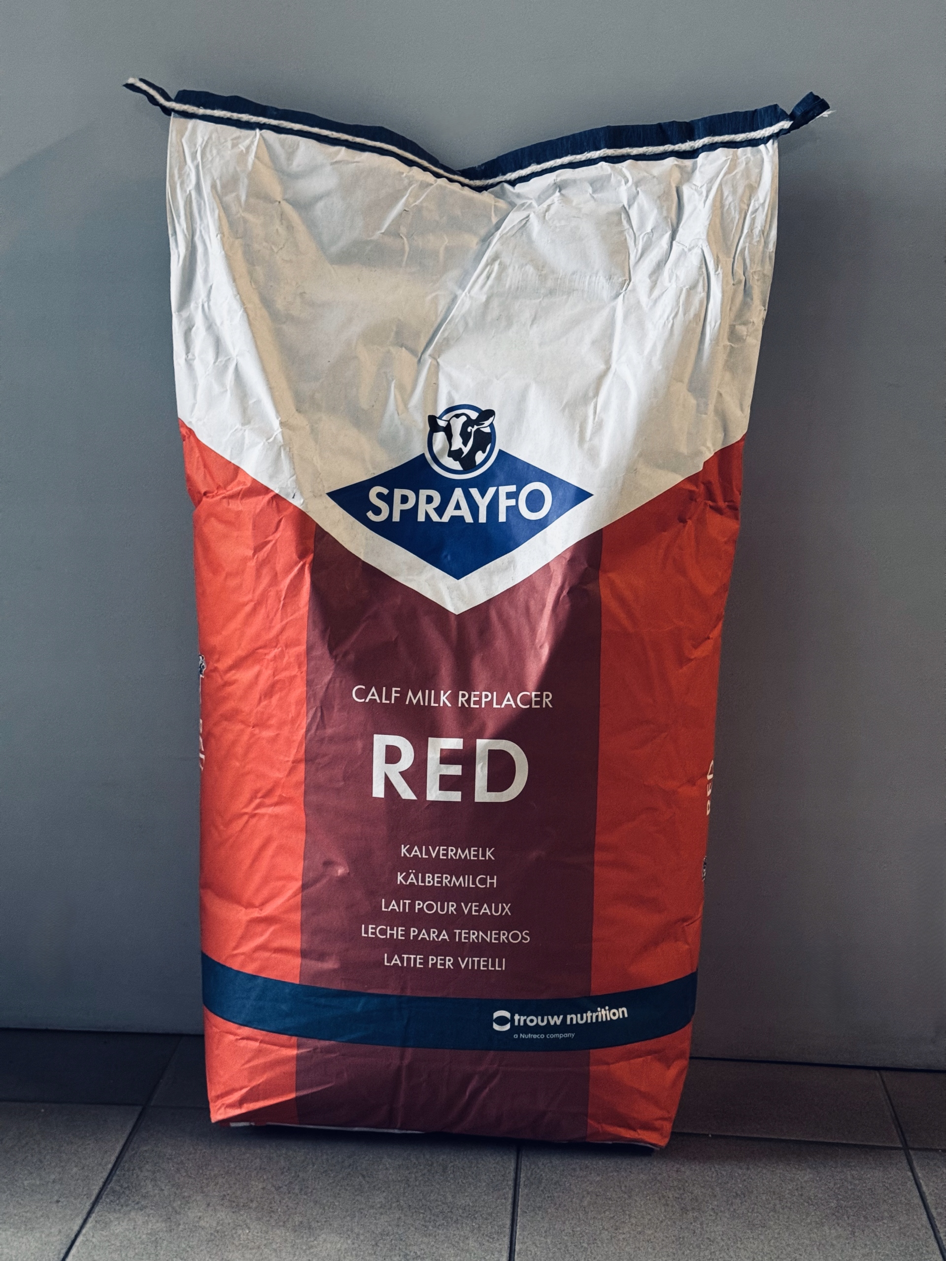 Sprayfo Red czerwone mleko zastępcze dla cieląt 20 kg