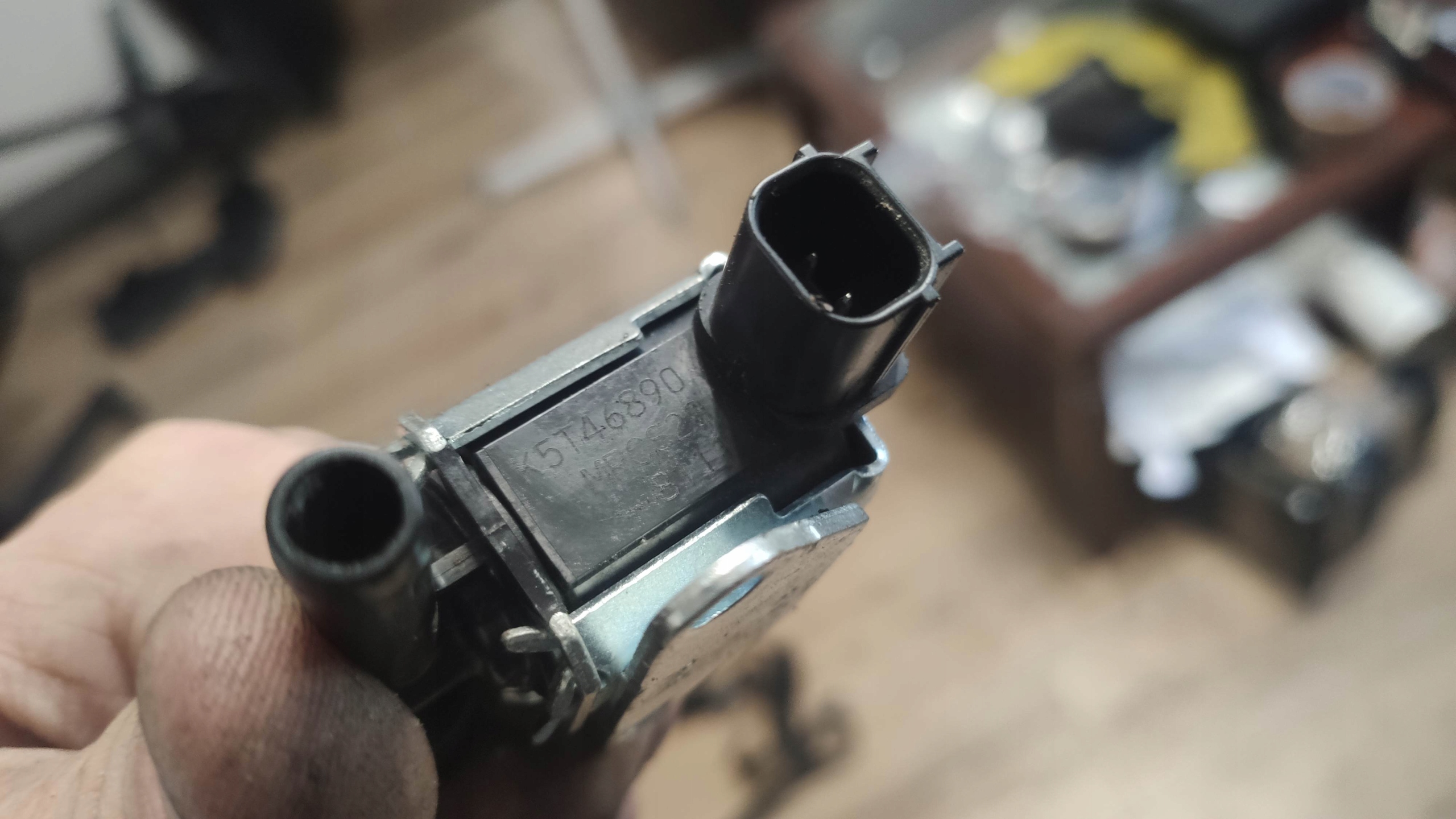 K5T46890 - ЕС ЭЛЕКТРОМАГНИТНЫЙ КЛАПАН HONDA CB 650 F 14-18