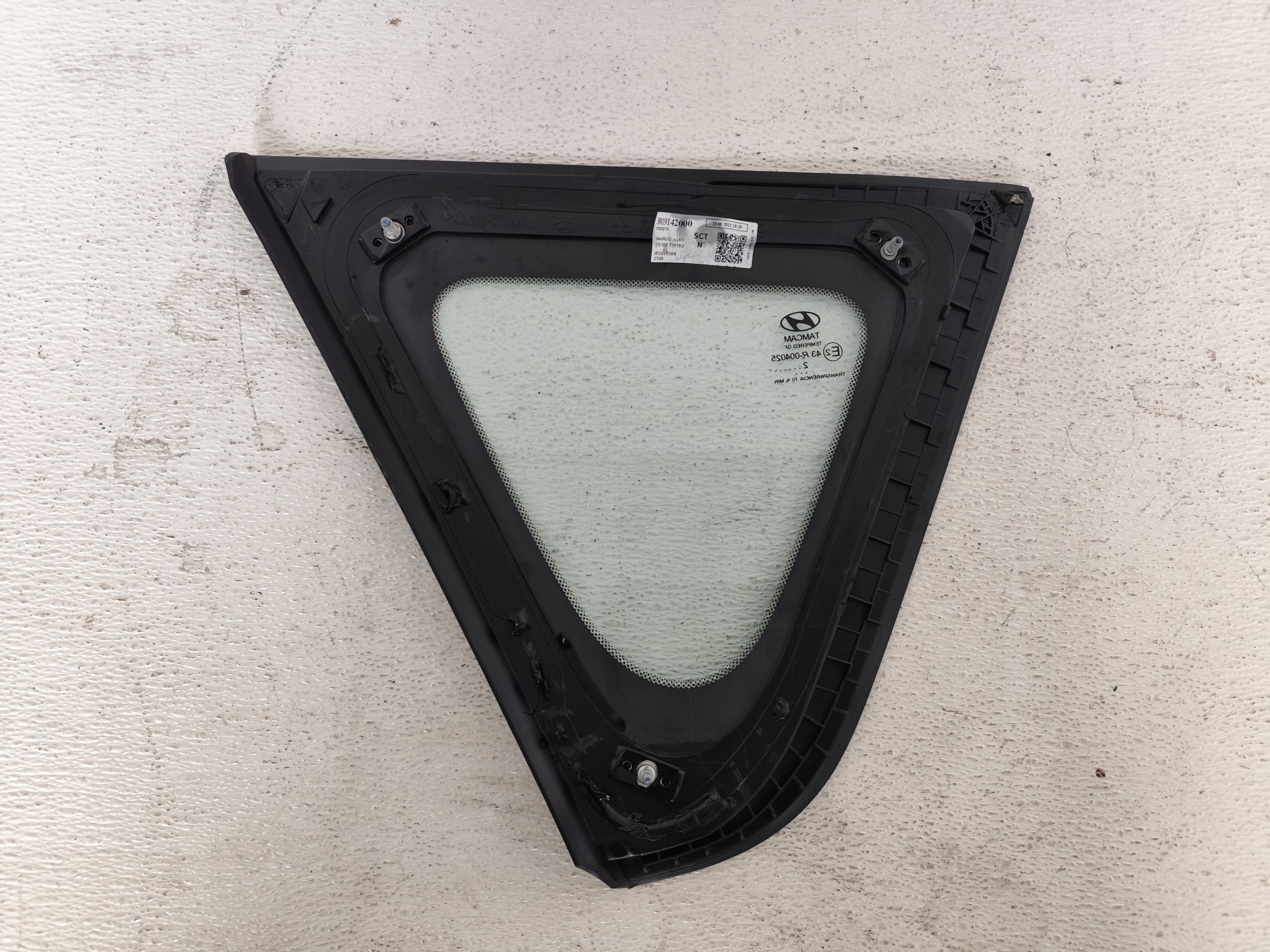 HYUNDAI BAYON 2022 window right rear bodywork