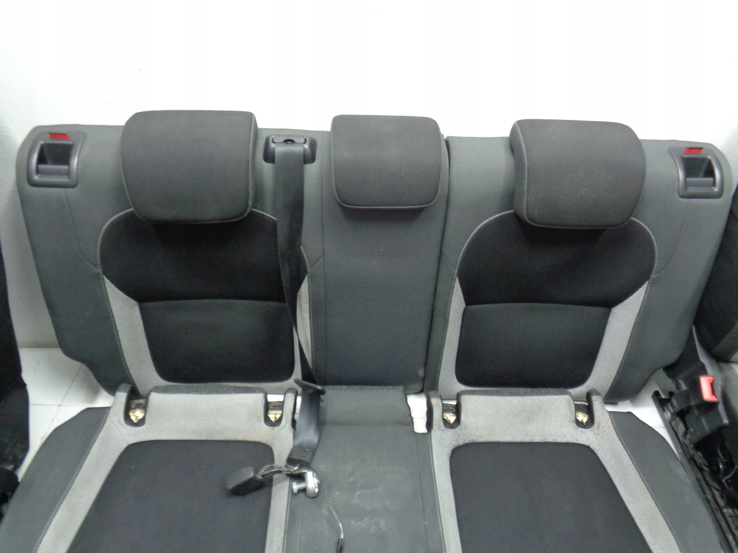 SKODA FABIA III 3 HB Sitz 14r