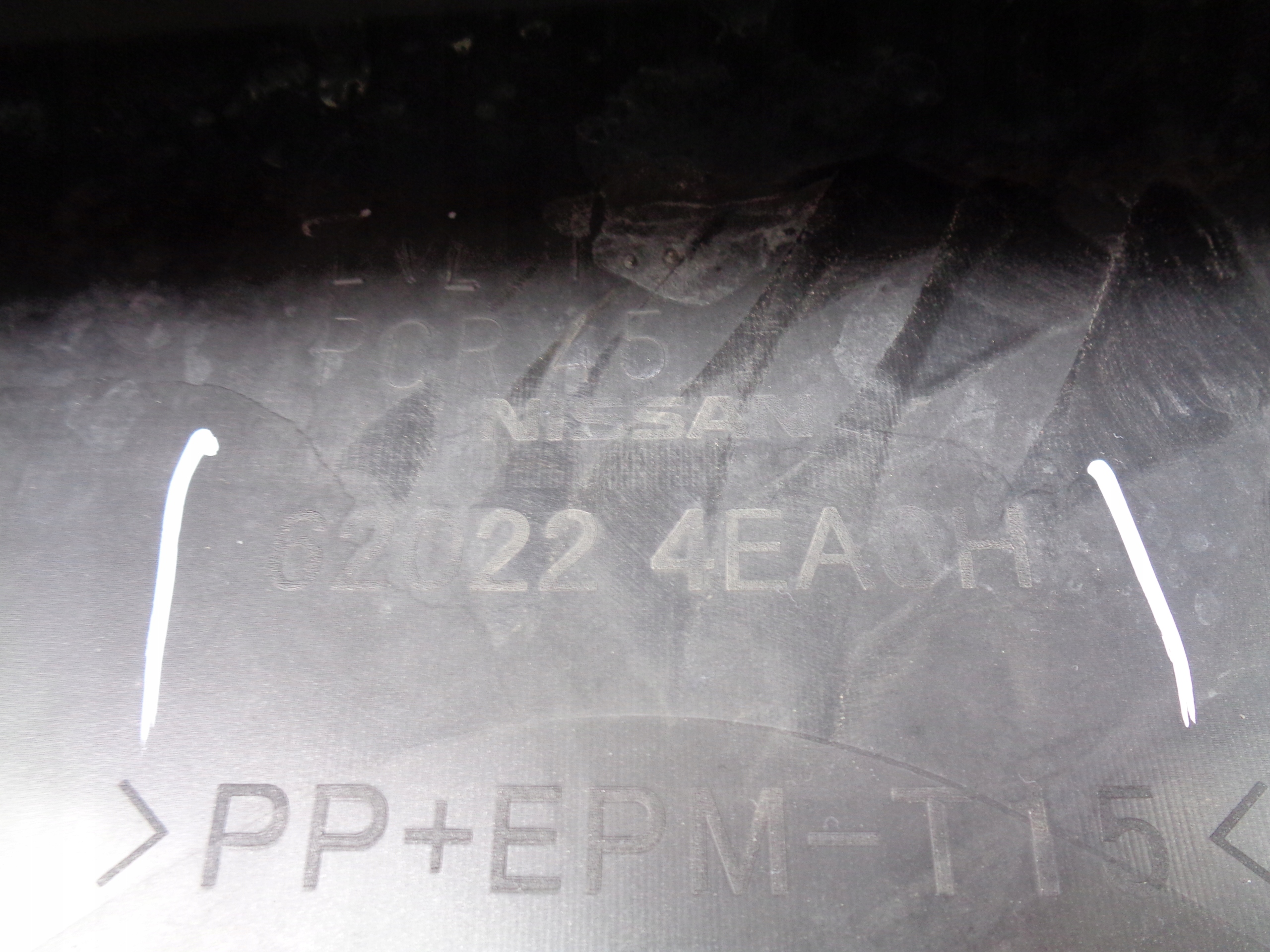 FRONTSTOSSSTANGE NISSAN QASHQAI 13-17 NR 40725