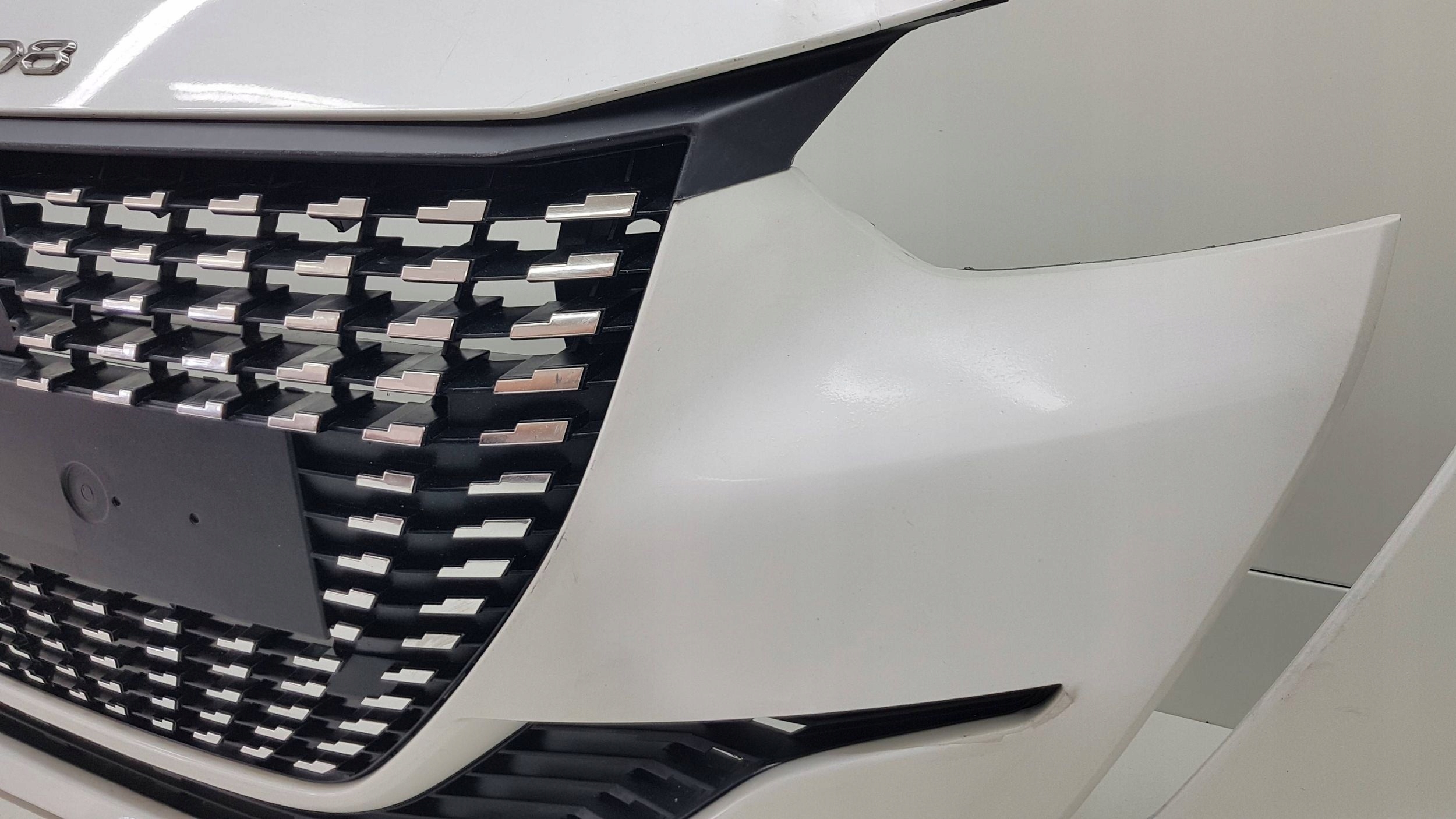 PEUGEOT 208 II 2019 - bumper front 982303680