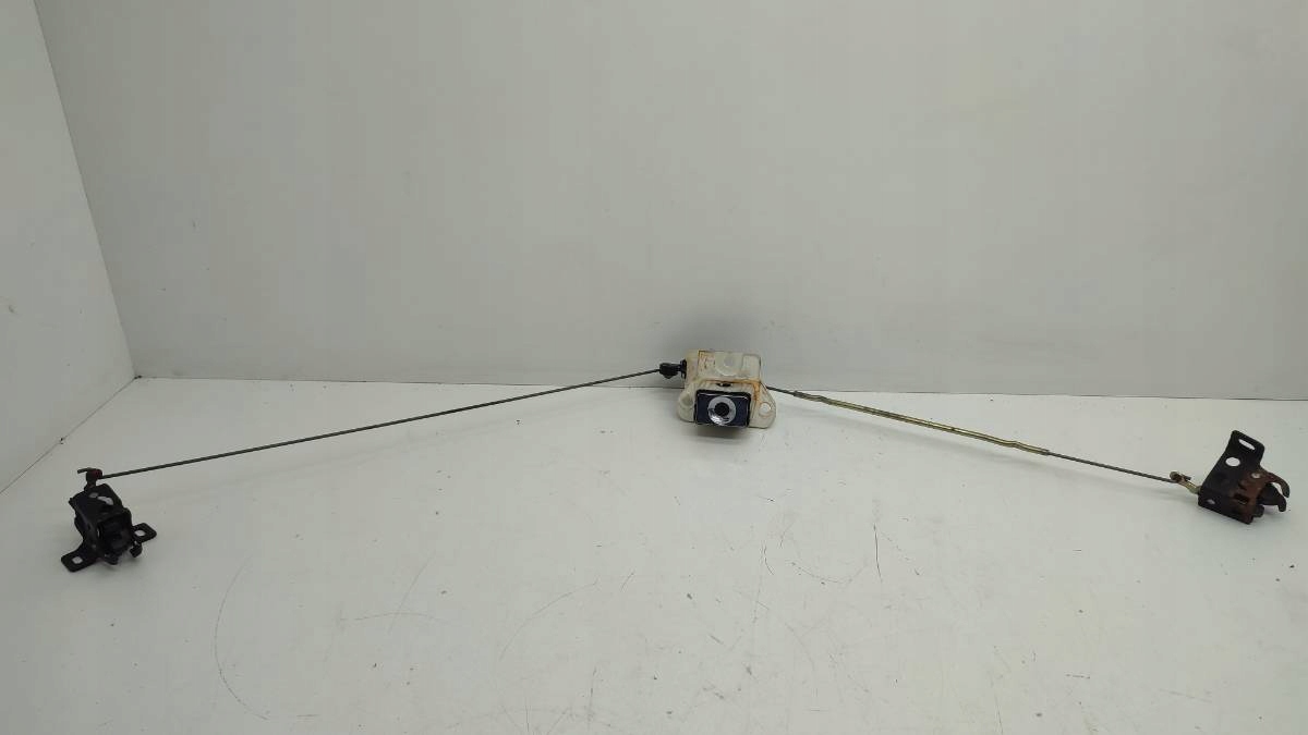 ЗАМОК БАГАЖНИКА LANCIA ZETA 2000 EU