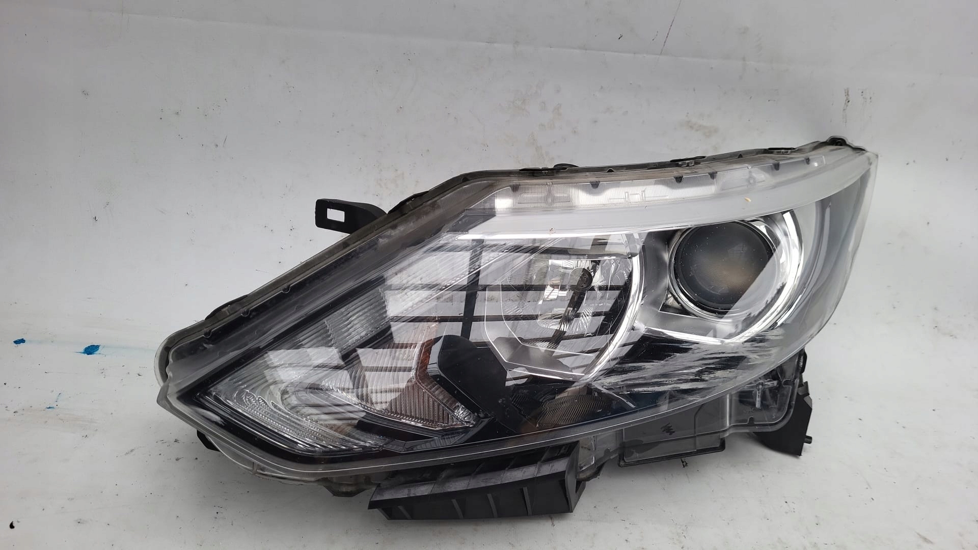 NISSAN QASHQAI II J11 13-17 light left front front