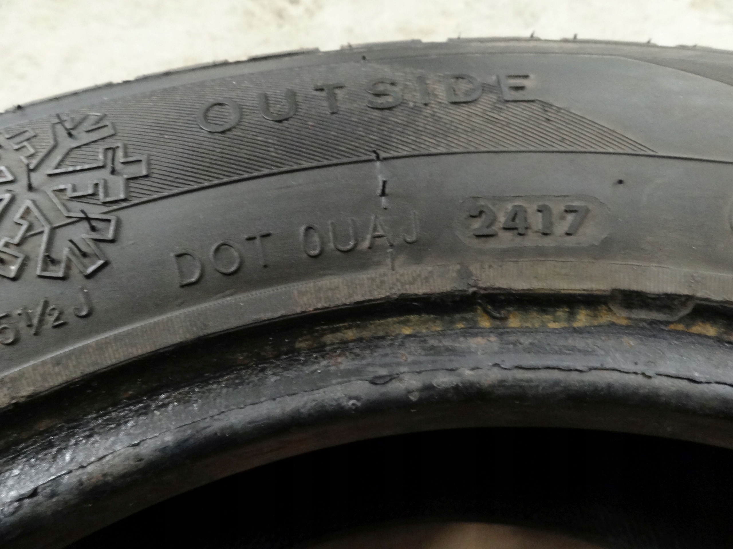 OPONY INFINITY INF-049 WINTER-HERO ZIMA 185/65 R15 88T 5,5 MM 2017 KOMPLET Średnica 15