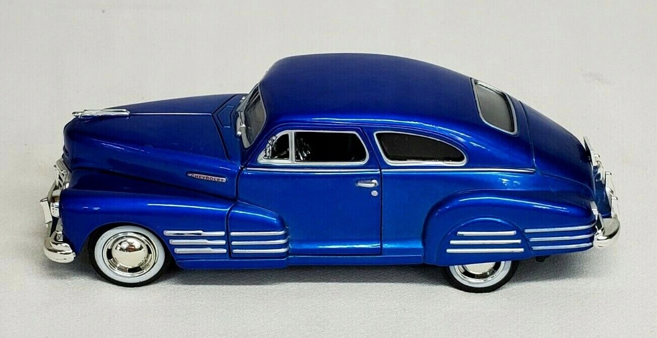 Chevrolet Aerosedan Fleetline metalíza 1948 1/24