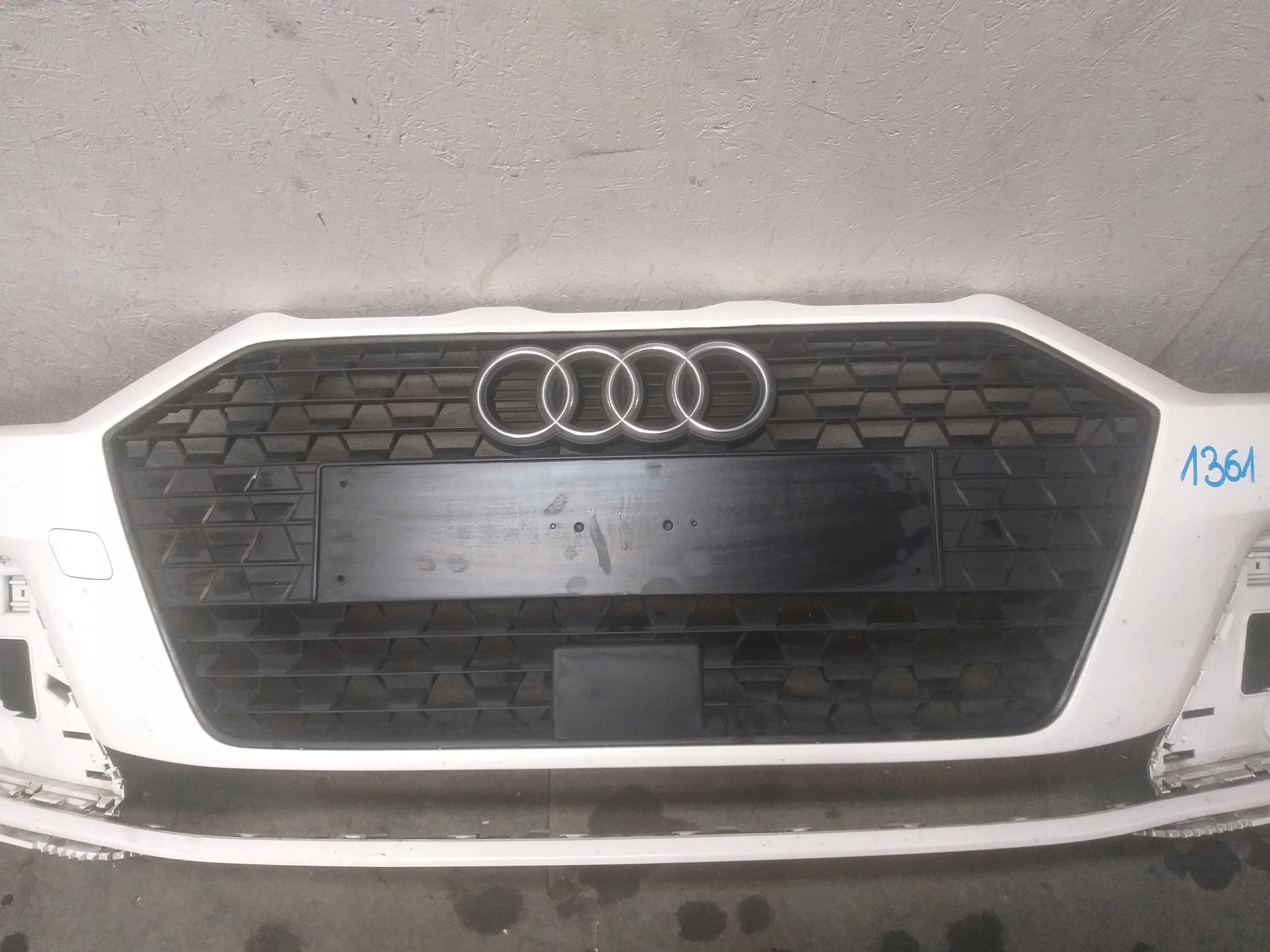 Stoßstange vorne AUDI A1 82A