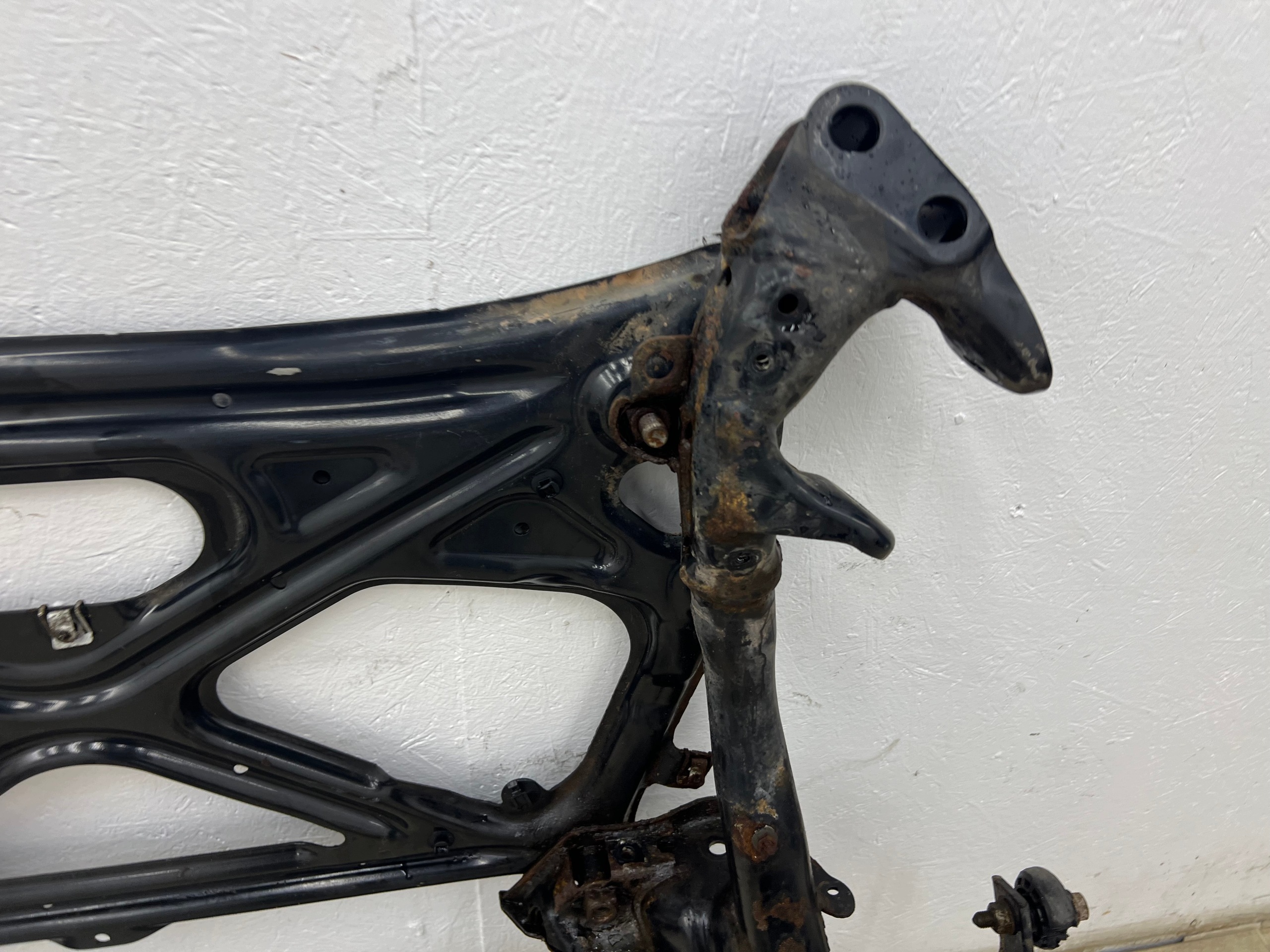 AUDI A6 C7 4G A7 4G8 2.8 FSI front subframe PRZENDIE 4H0399345M