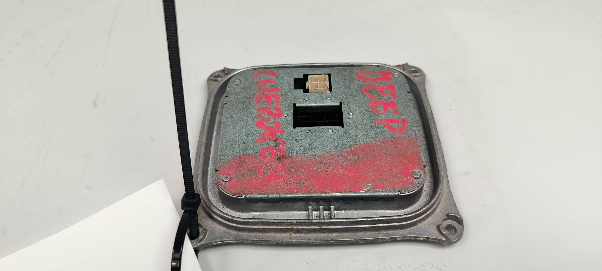 control unit module LED 130732948901 JEEP CHEROKEE KL