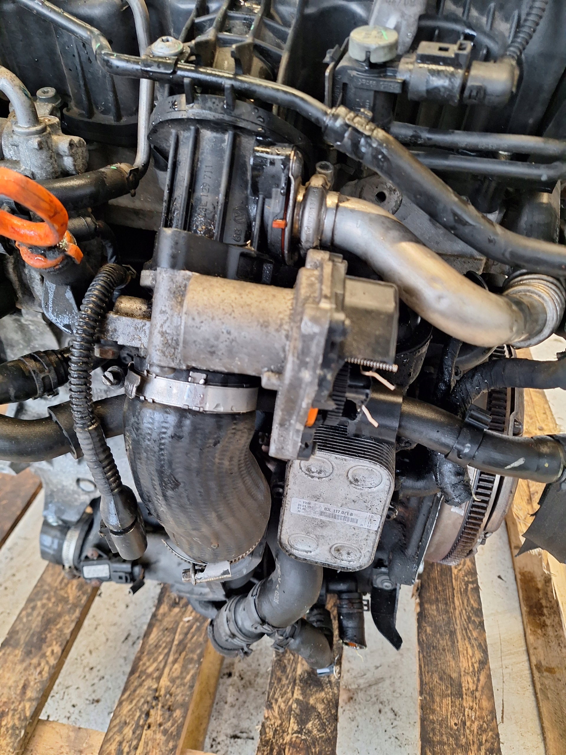 VOLKSWAGEN SEAT SKODA AUDI engine 1.6 TDI CAY 105KM