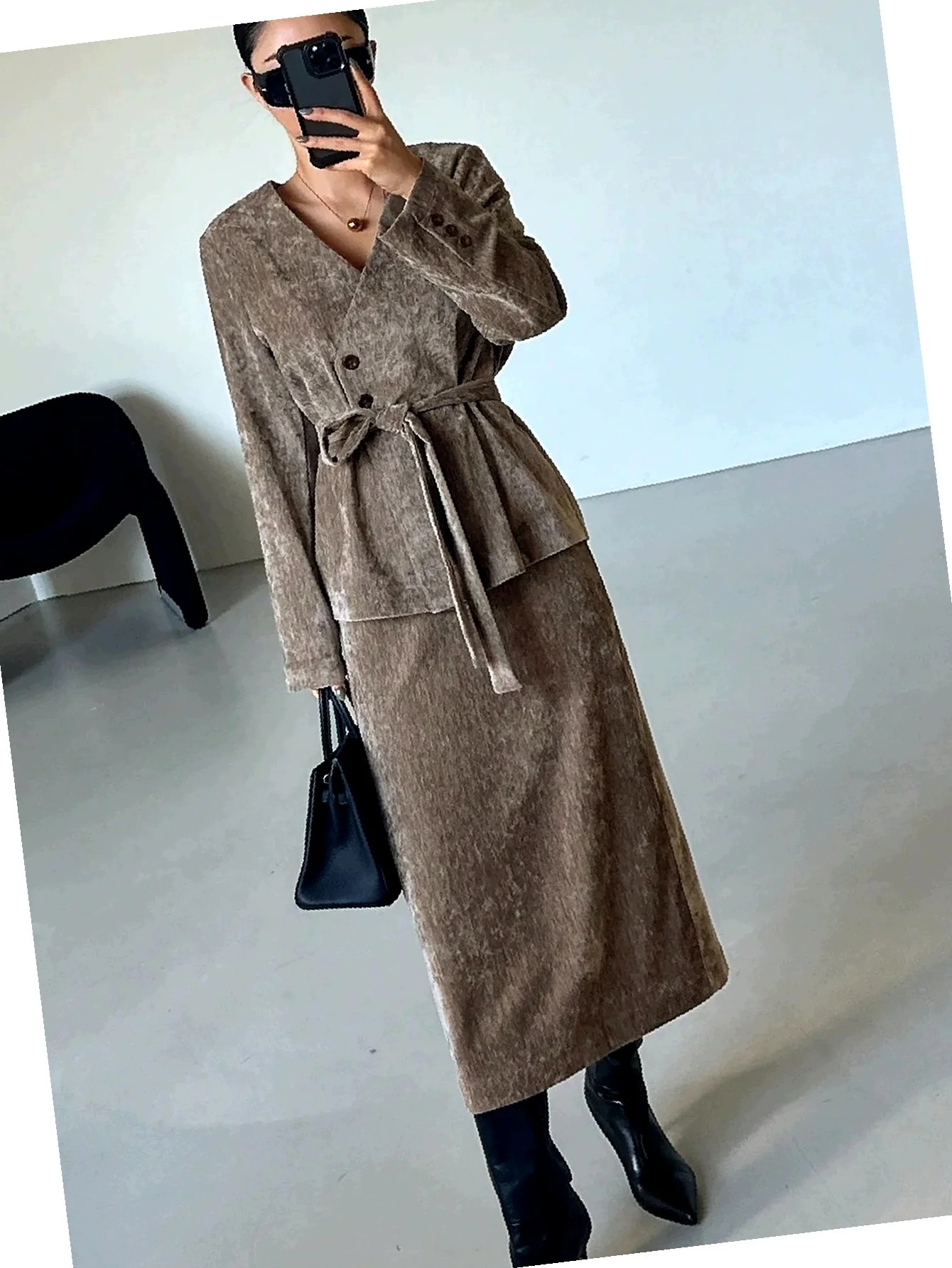 Dámský komplet Hnědý Velurový Elegantní Stylový Trendy S 36