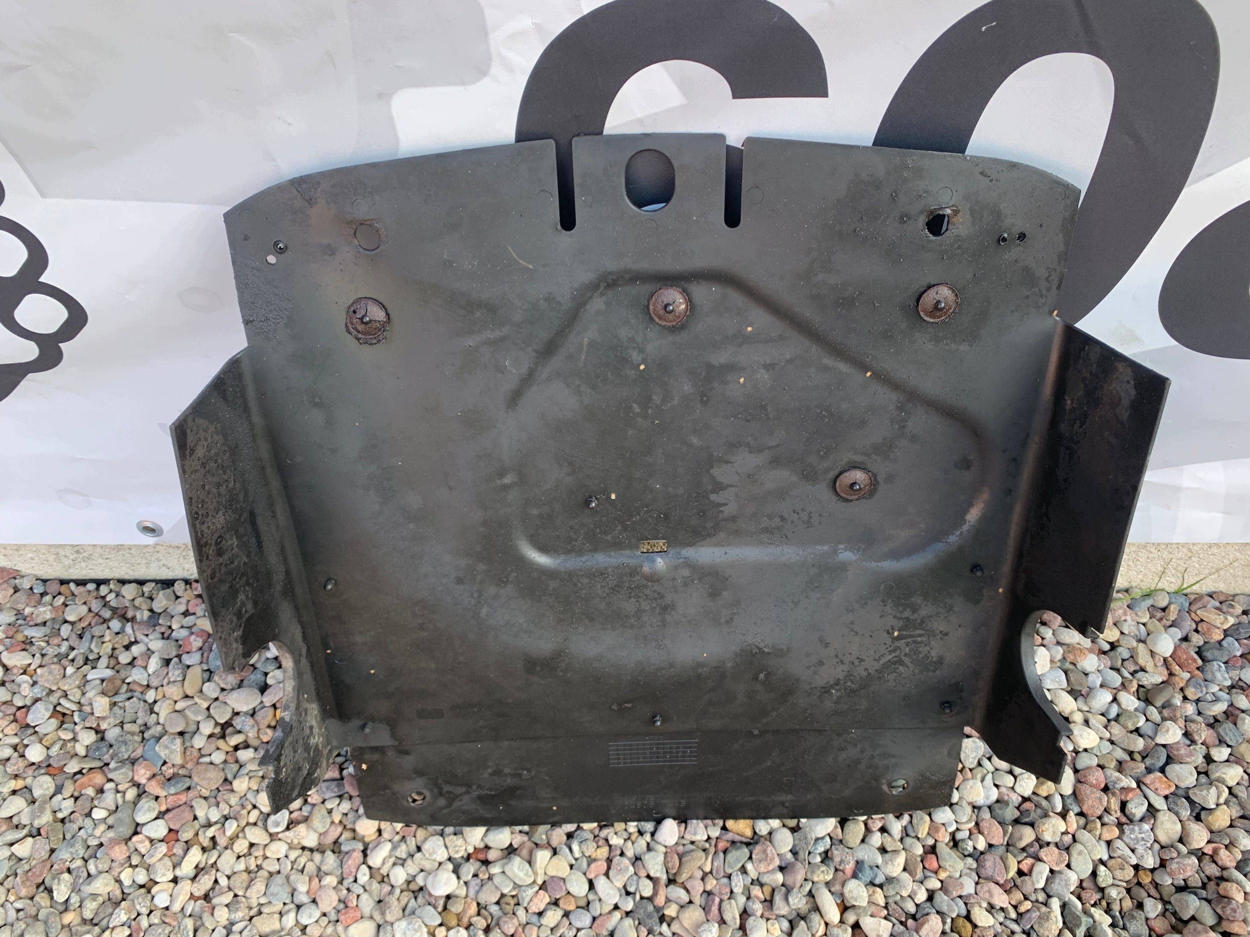 cover below engine below gearbox Chrysler 300C 3.0 CRD 04806174AB