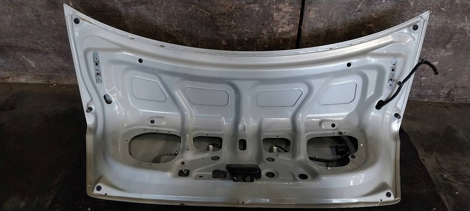 trunk door boot MAZDA PROTEGE BJ 4F
