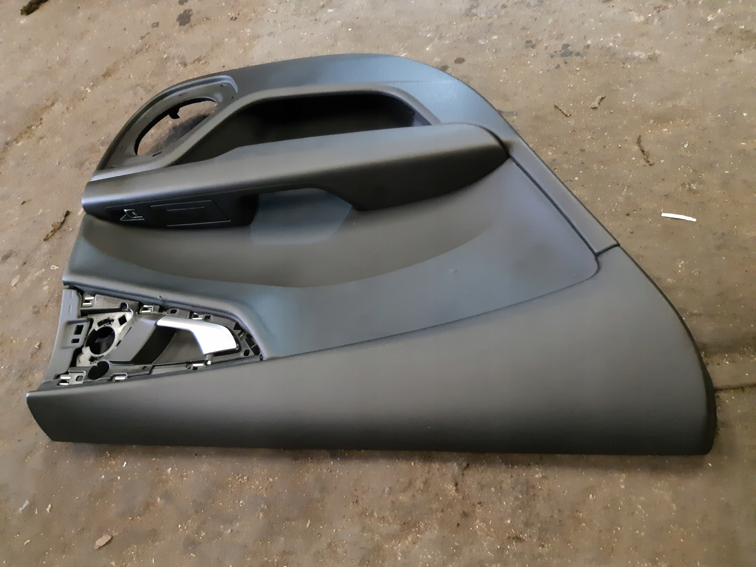AUDI A7 4G side door leather left rear part AMBIENTE 4G8867221