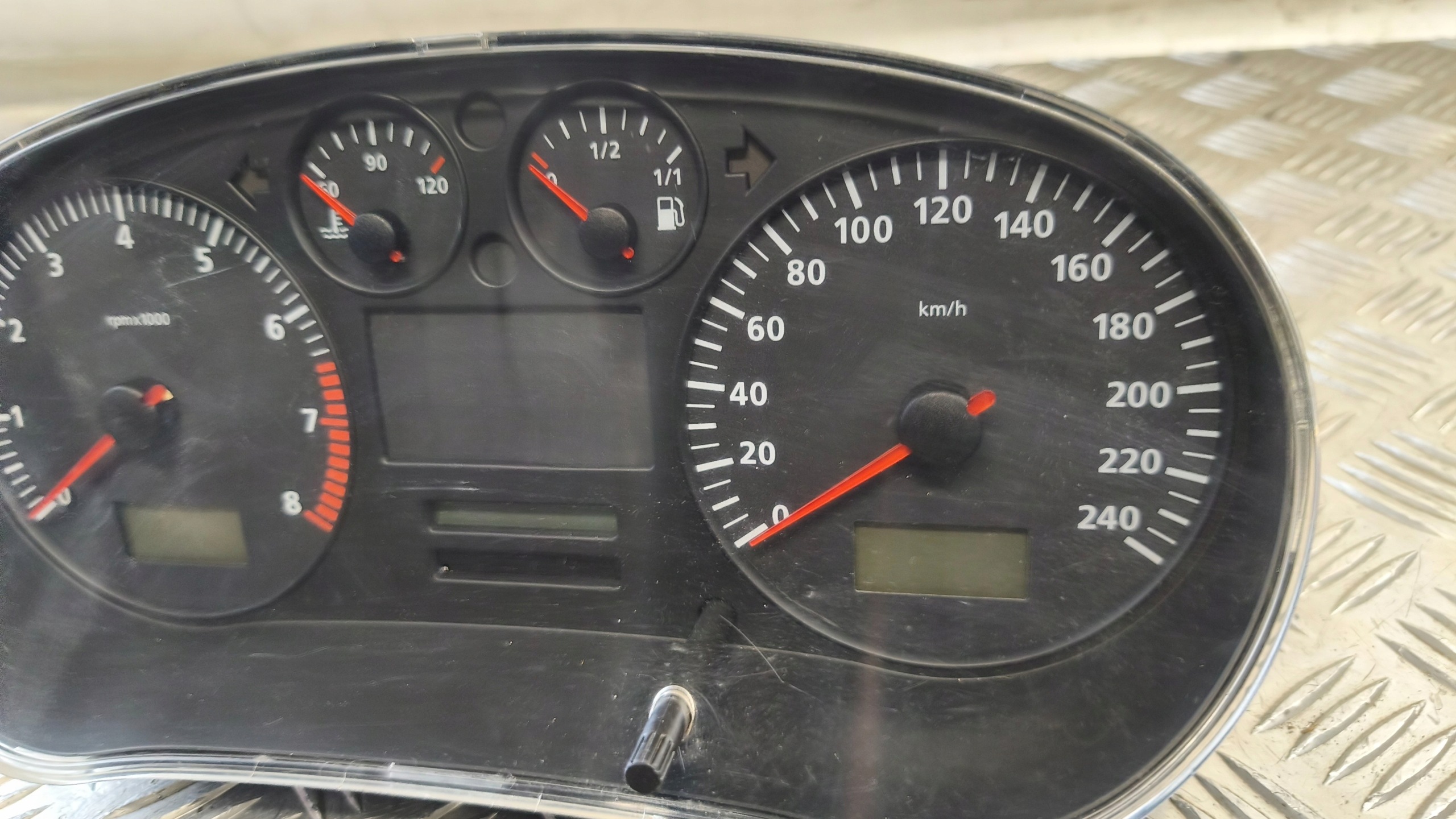 dials dials SEAT LEON and 2001r 1.6B W01M0920821A