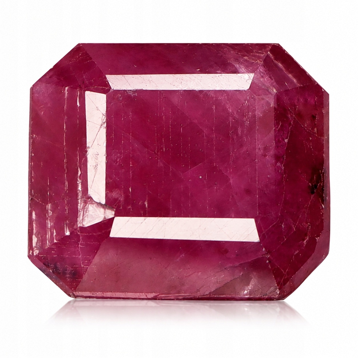 Přírodní Rubín 5.21 ct Červený Osmiúhelník Tanzanie I3 certifikát Wbd
