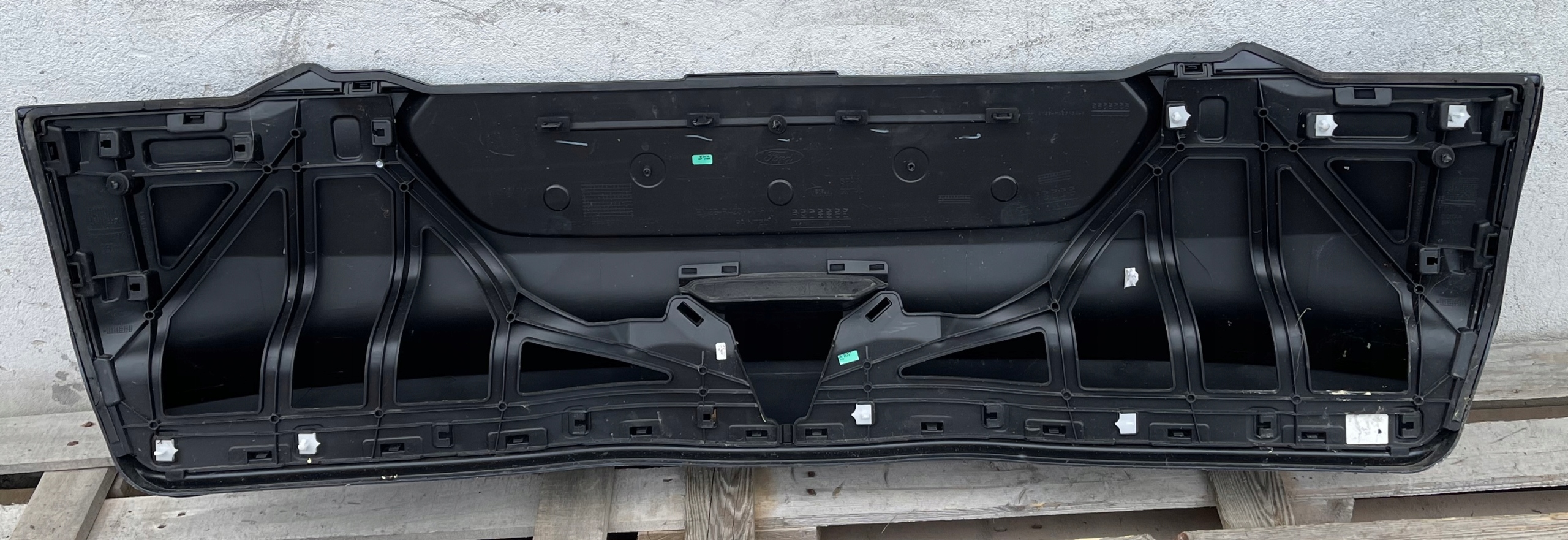 FORD S-MAX MK2 2014 - cap bonnet boot rear part EM2B-R423A40-PIA1