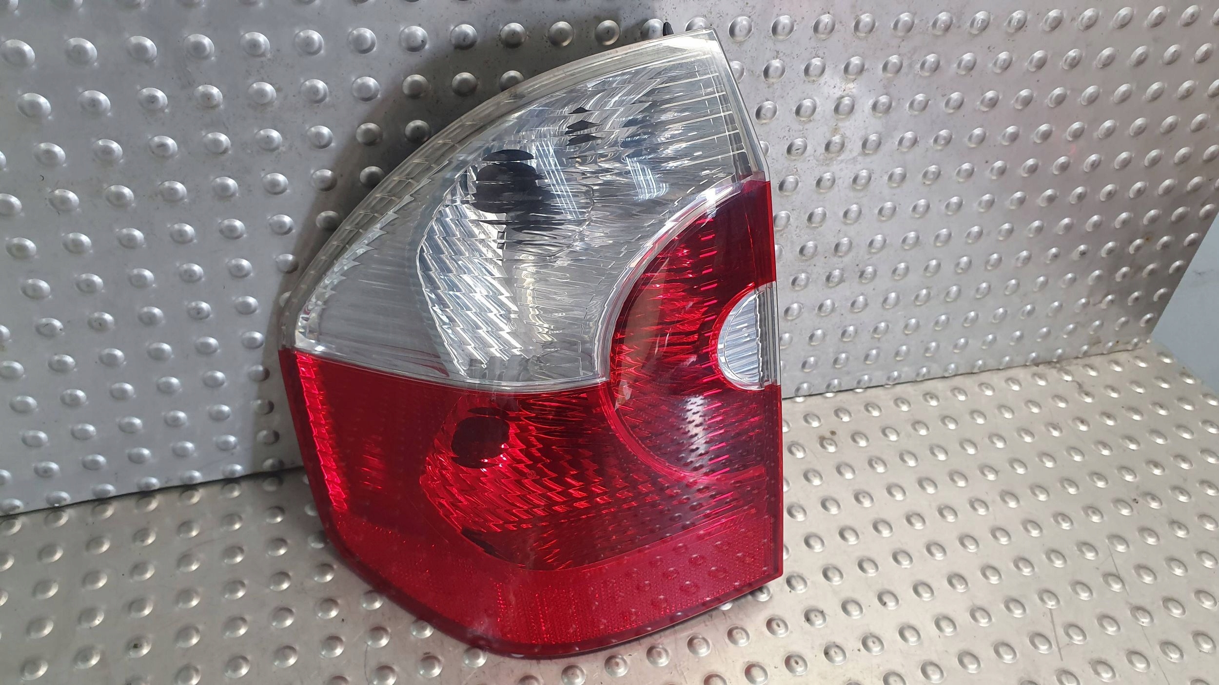 light rear part left BMW X3 E83 Lift 6990169 06