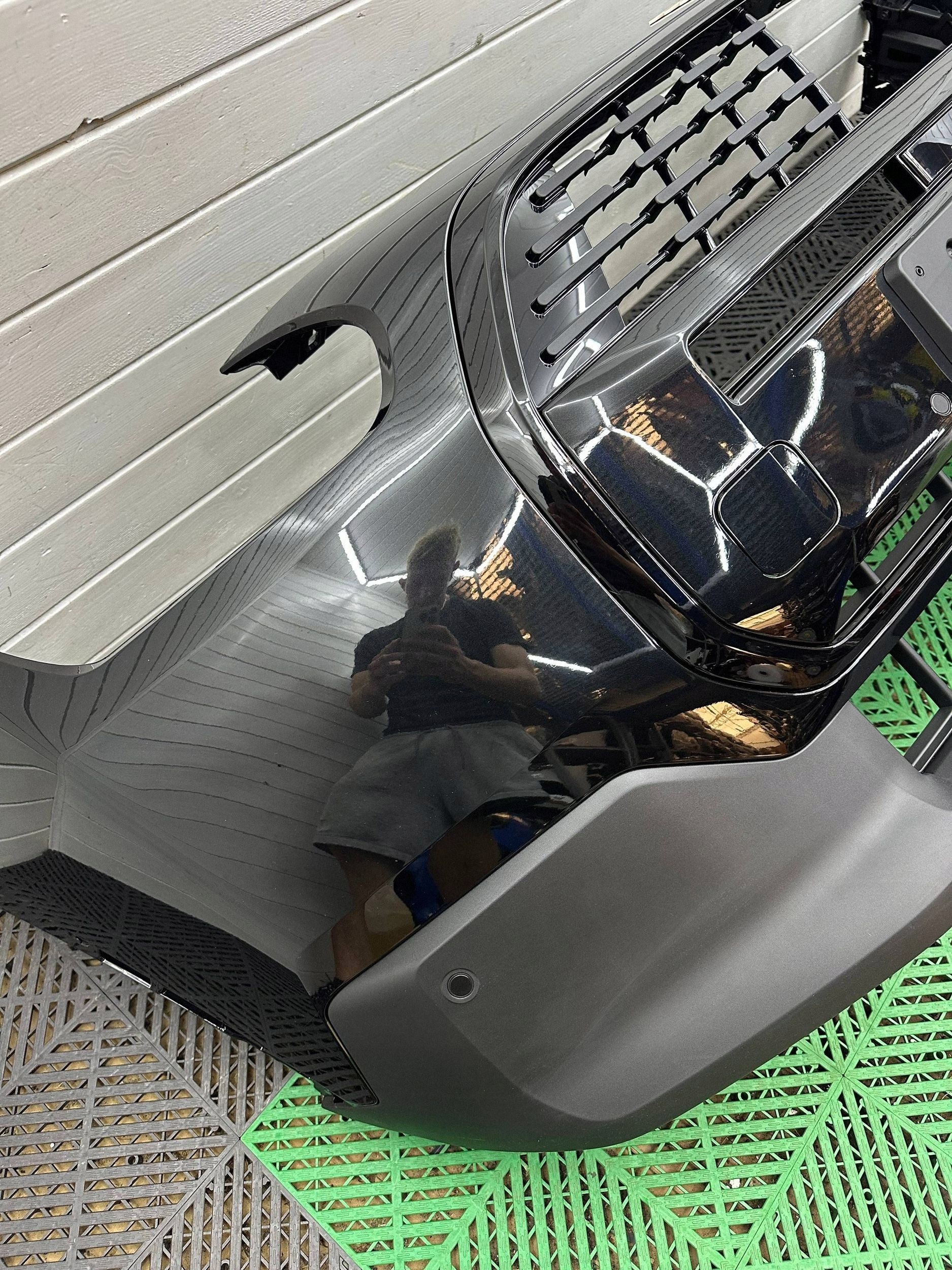 front bumper Mini Countryman U25 complete colour 475 Midnight Black