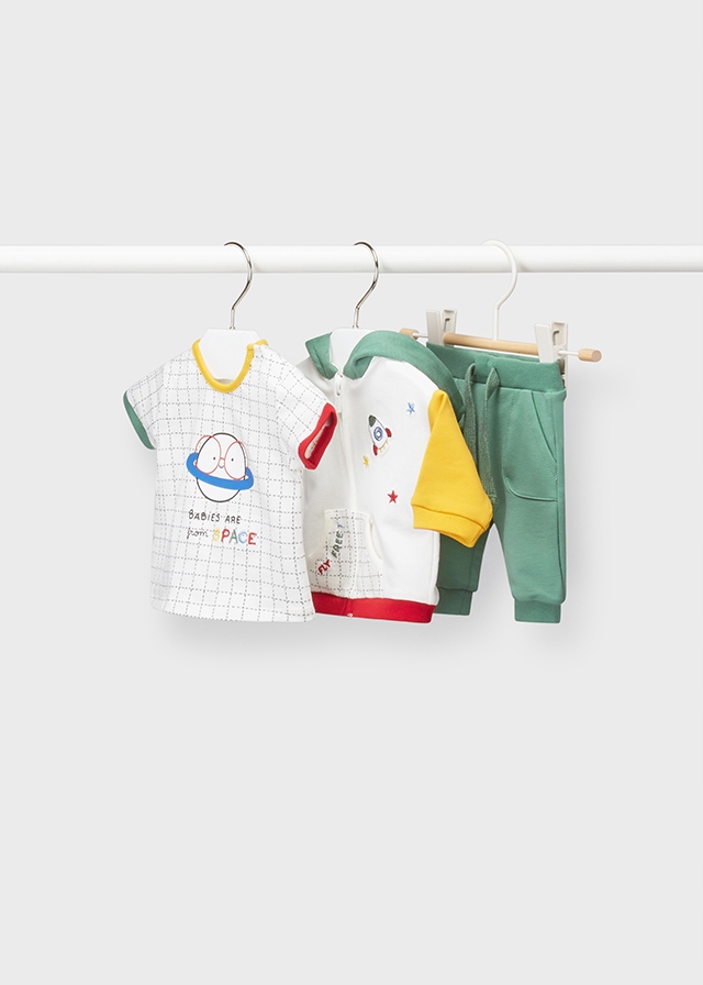 

Dres 3-częściowy z koszulką Mayoral Roz: 75cm