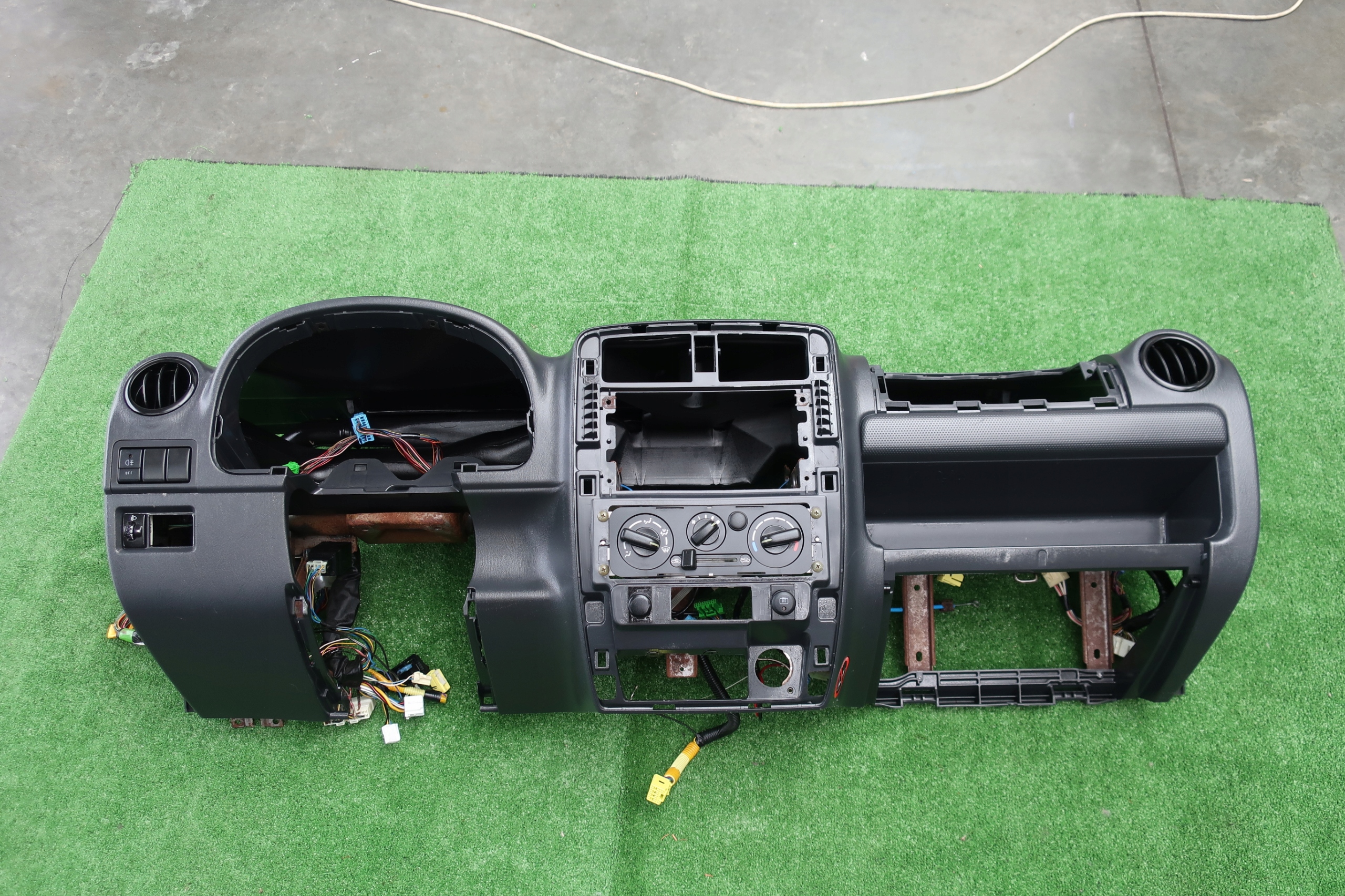 Armaturenbrett cockpit SUZUKI JIMNY EUROPA Benzin oder DIESEL 2005R > 2017R