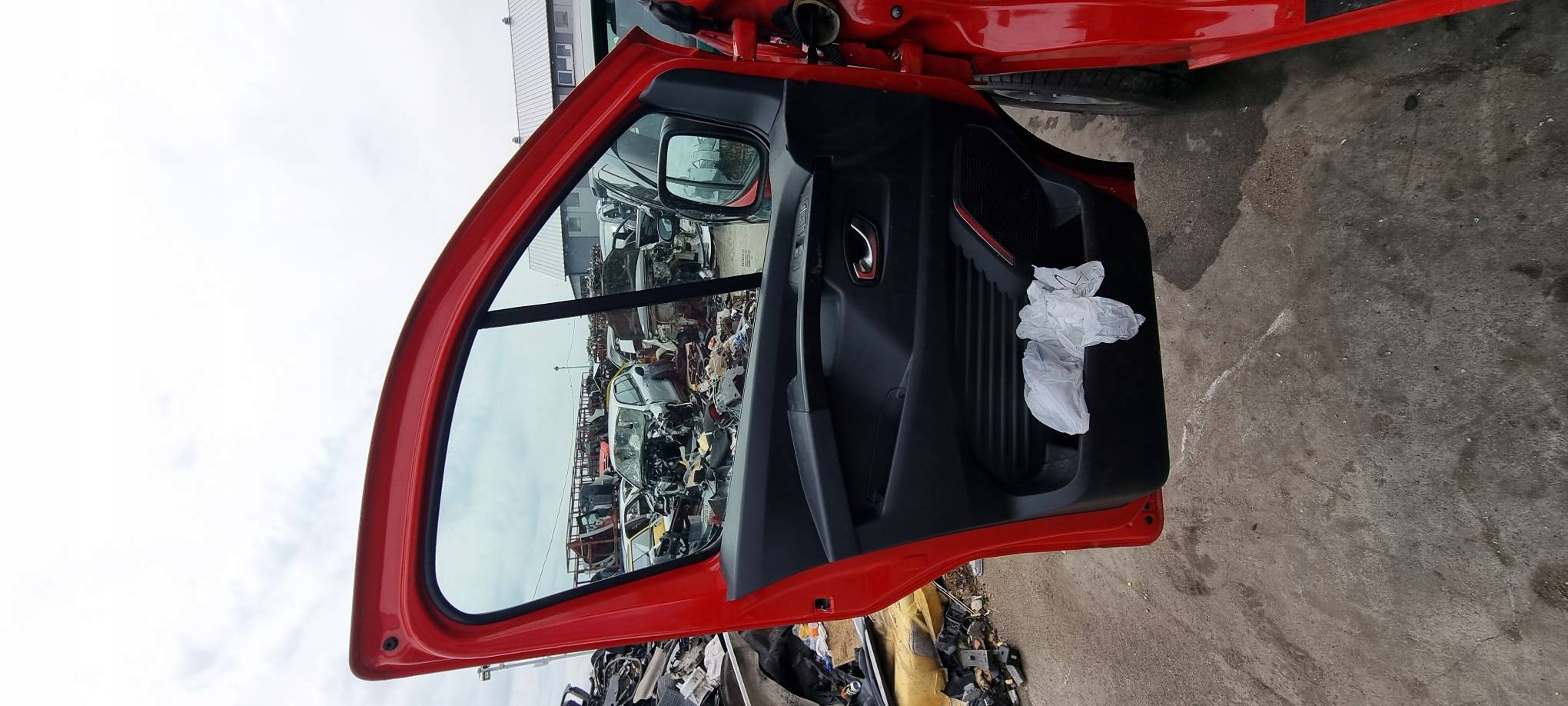 dveře levé předek OVNNS RENAULT TRAFIC III