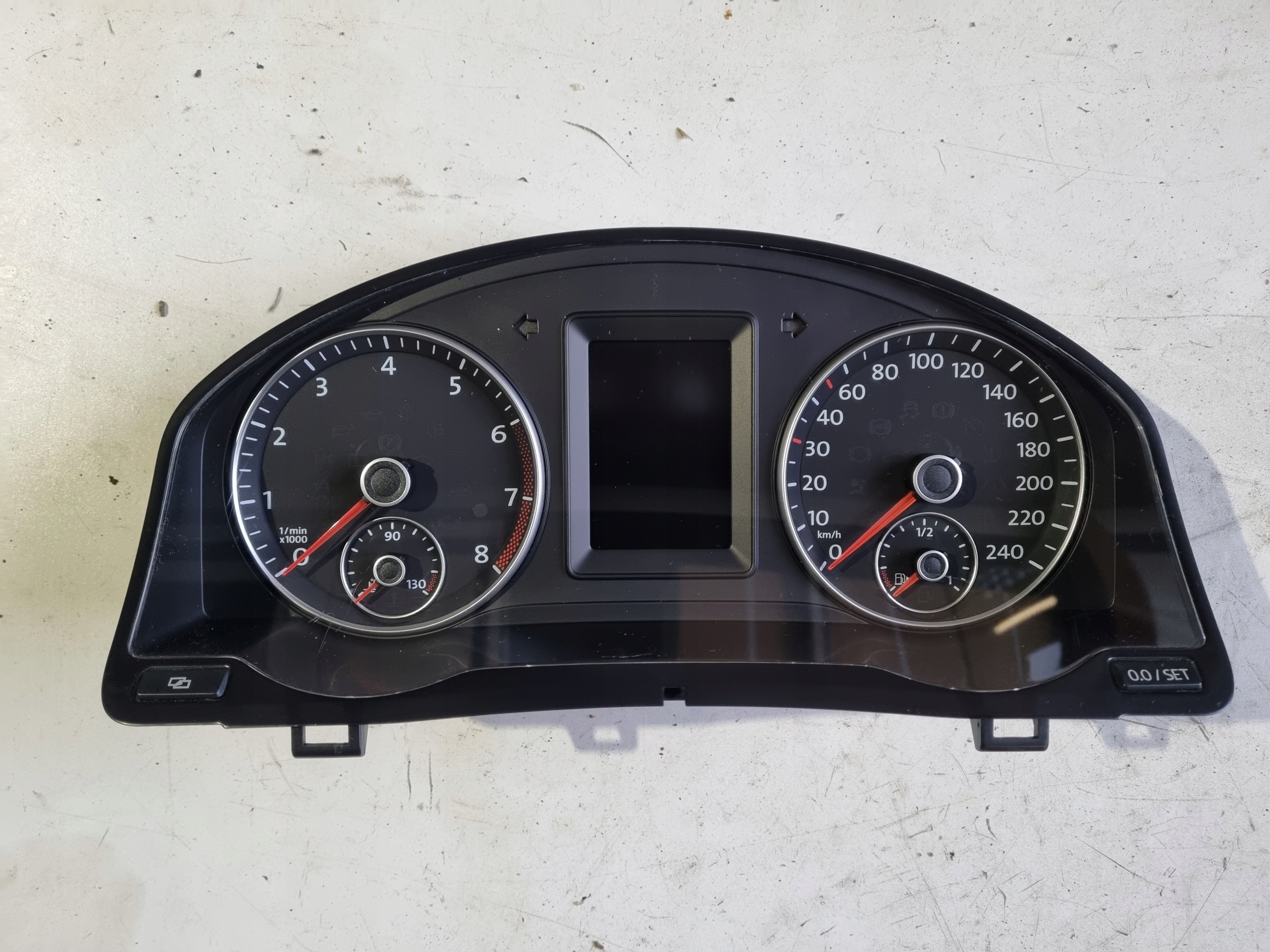 5M0920870A - VOLKSWAGEN GOLF V VI PLUS СЧЕТЧИК ЧАСОВ 130 ТЫС.