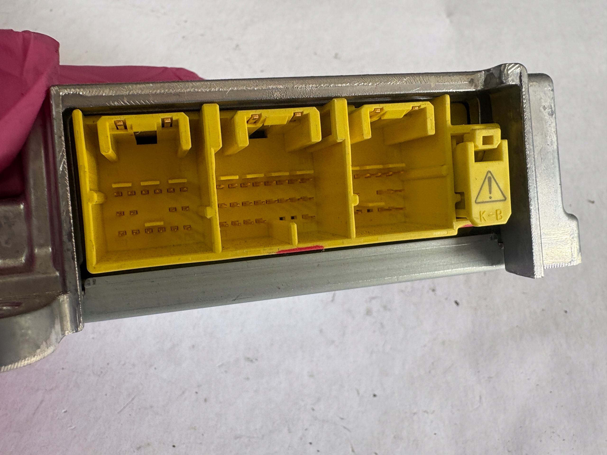 SUZUKI GRAND VITARA II SENSOR AIR BAG module control unit 38910-76K30