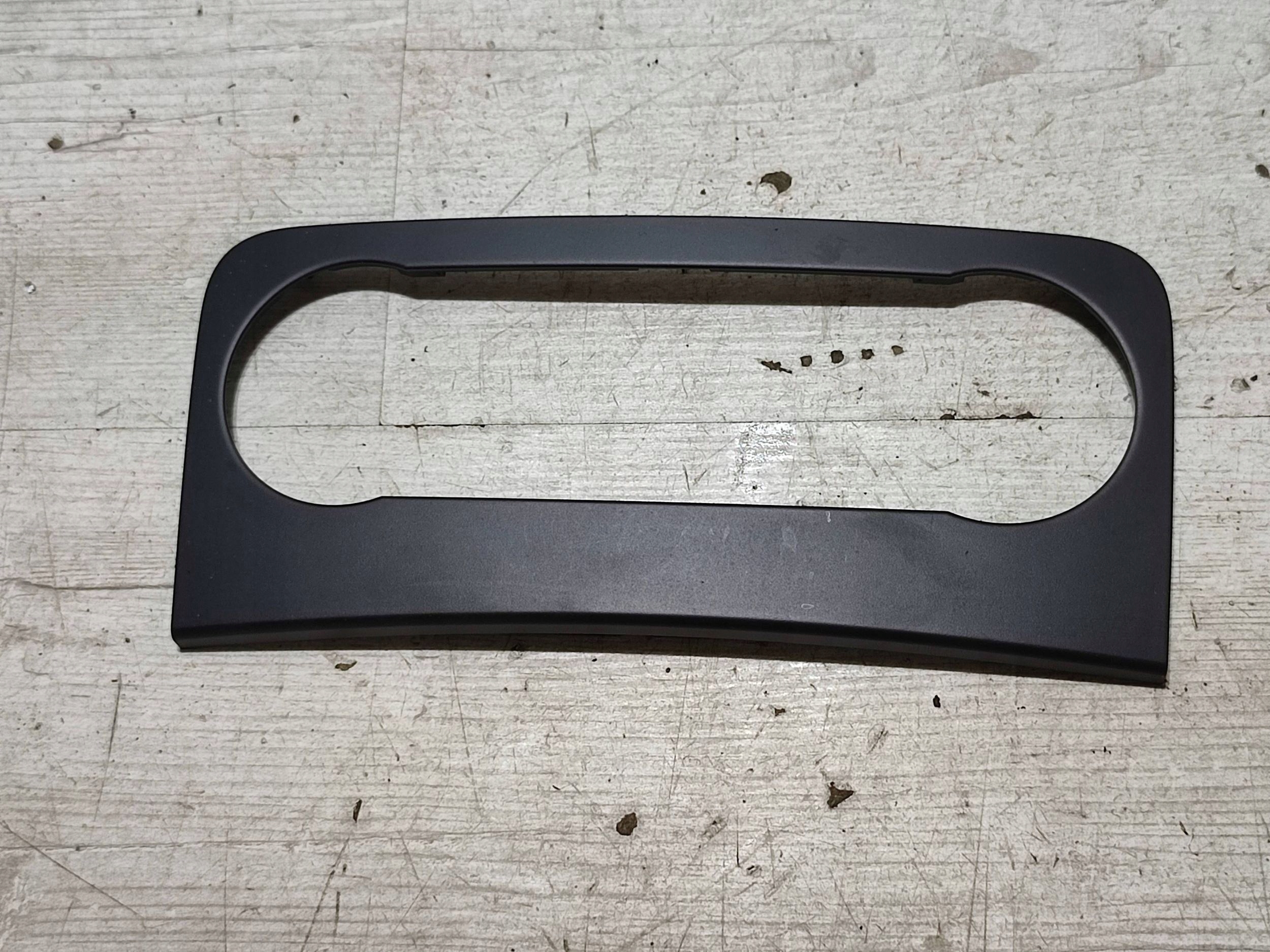 Mercedes-Benz GLK (X204) 2013 cover frame panelu
