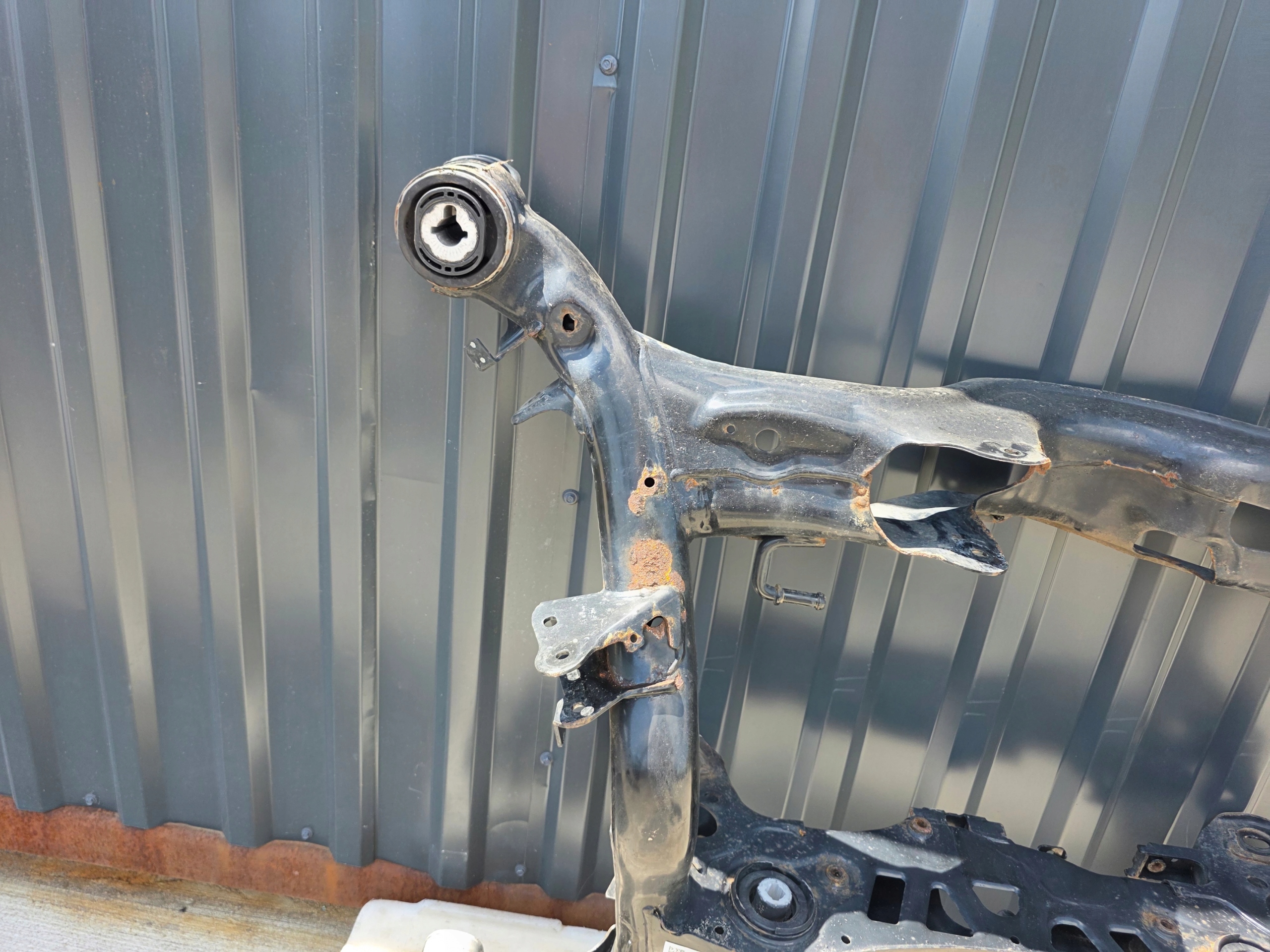 TRAWERS axle beam subframe rear part AUDI A6 C8 A7 C8 QUATTRO 4K0505235AK original !!!