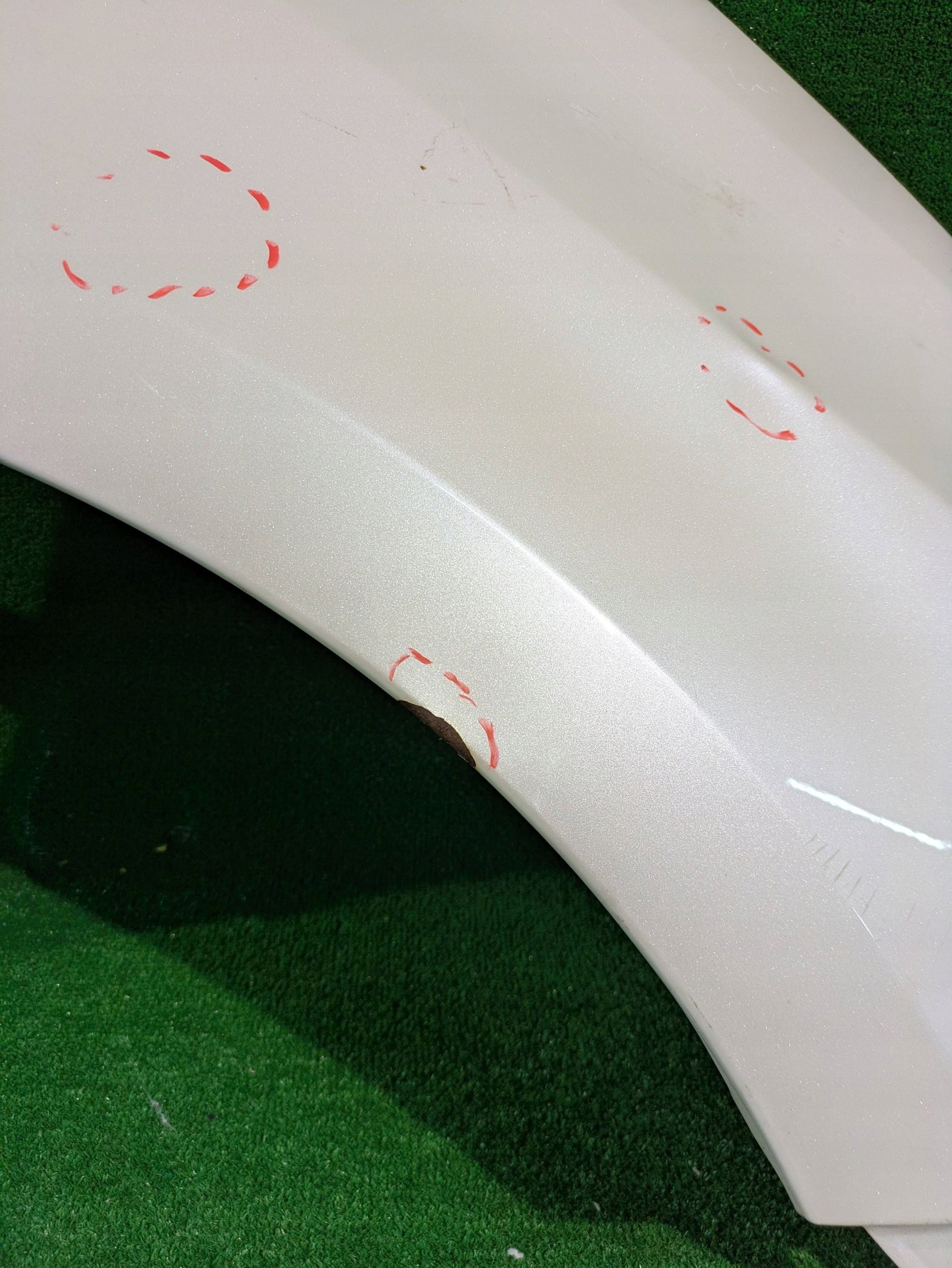 fender front right front TOYOTA SIENNA 11