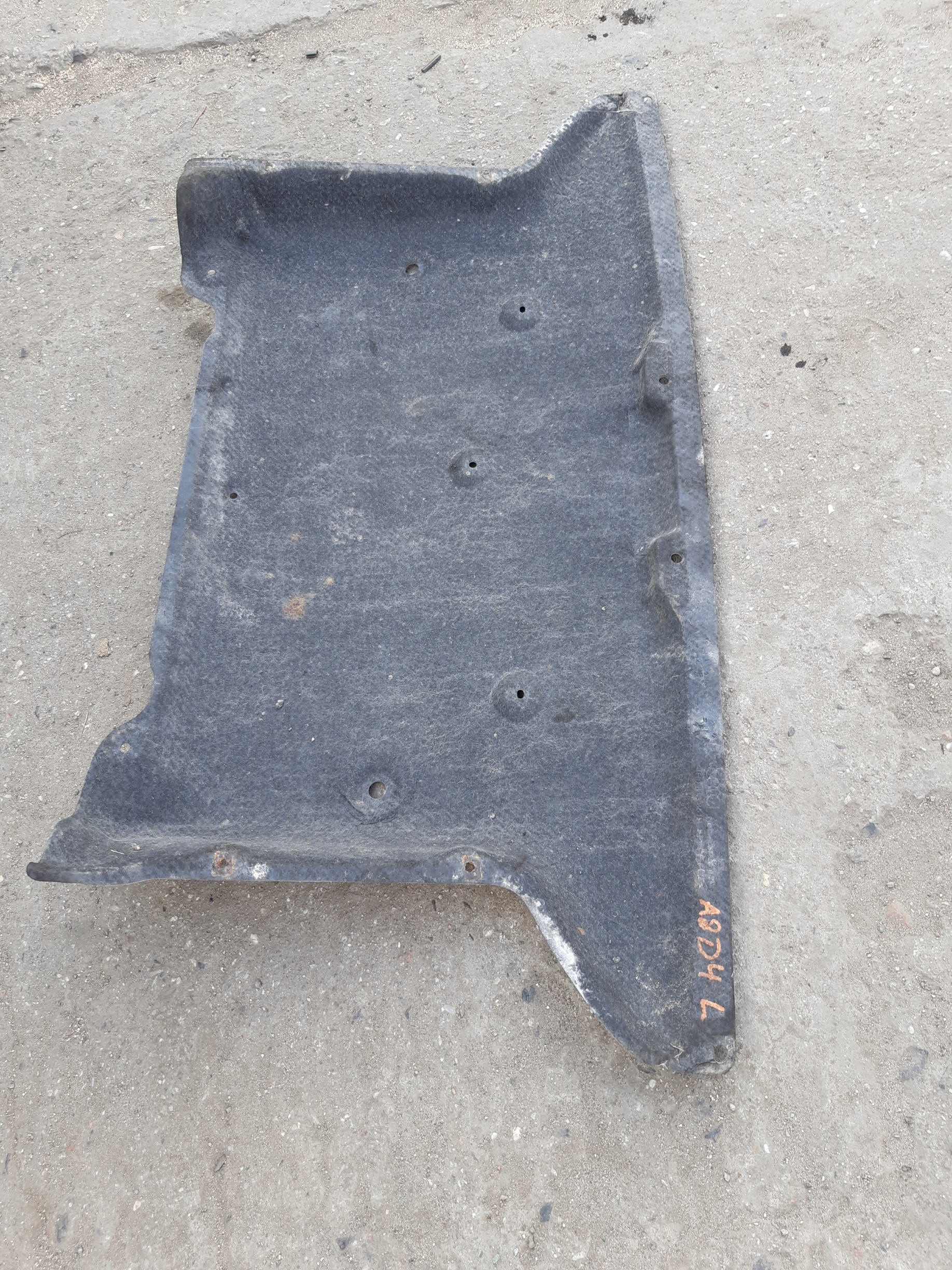 AUDI A8 D4 Blende Abdeckung abdeckung Unterfahrschutz 4H0813851B