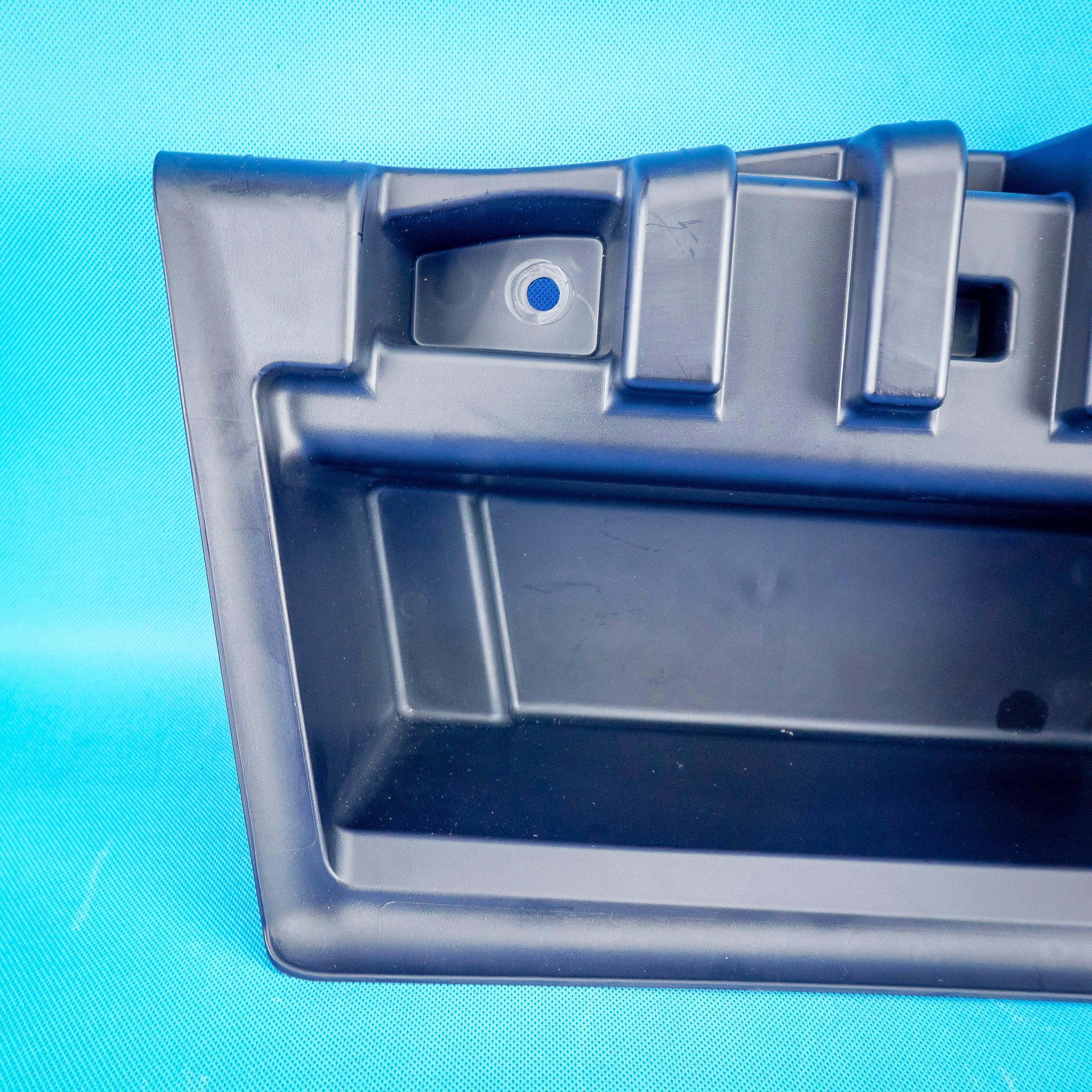 passenger compartment plato boot right BMW 5 G30 51479871616 9871616 25km