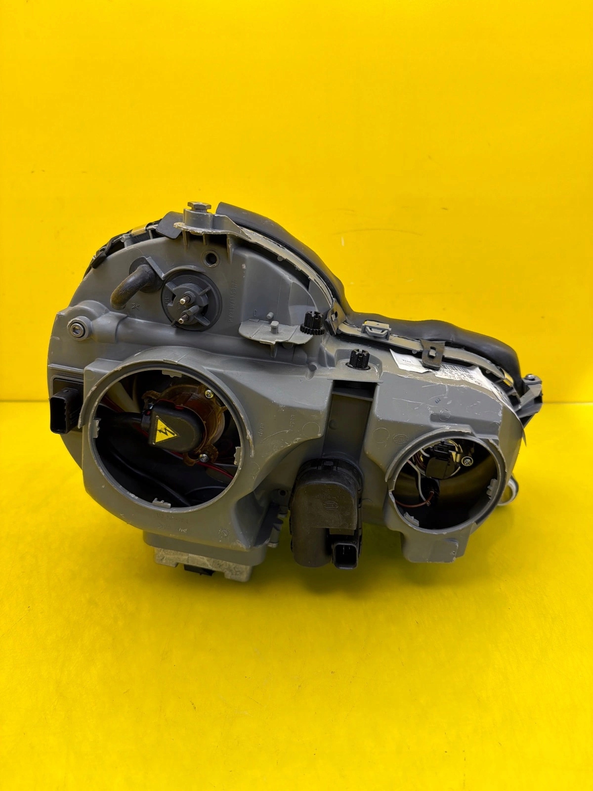 light left Mercedes E-Klasa W210 Xenon A2108204161