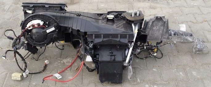 MERCEDES VITO радиатор отопителя
