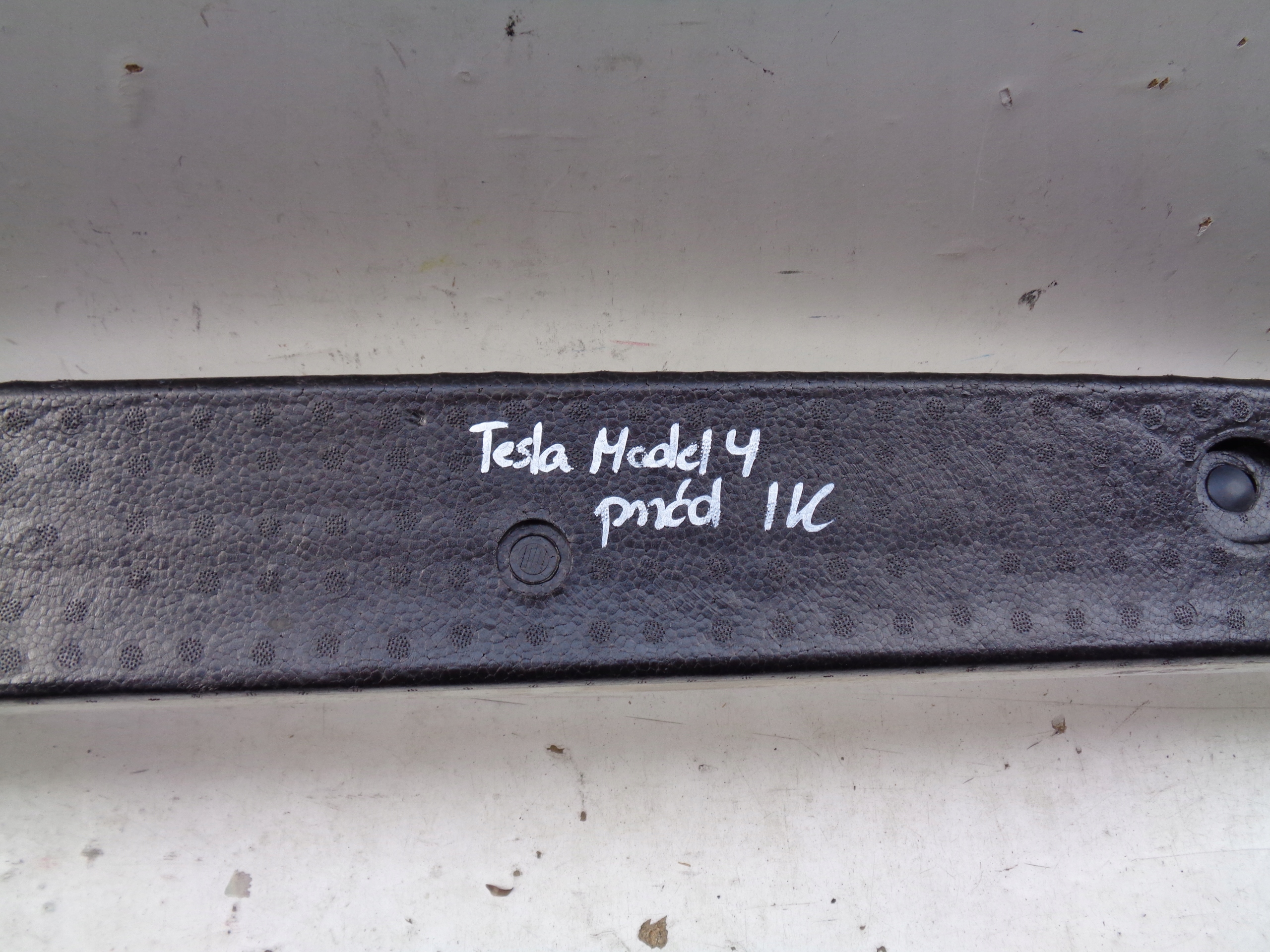 pillar bumper support front PIANKA TESLA MODEL Y