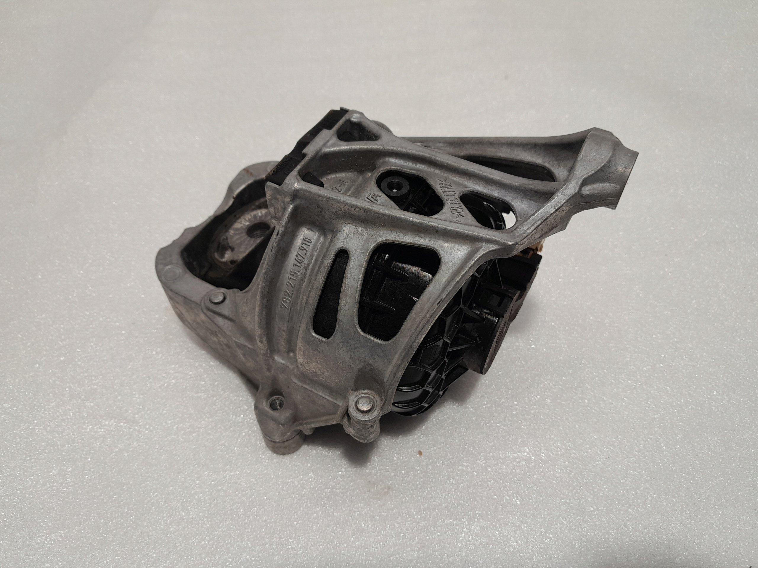 AUDI Q5 II 80A engine mount 4M0199371B