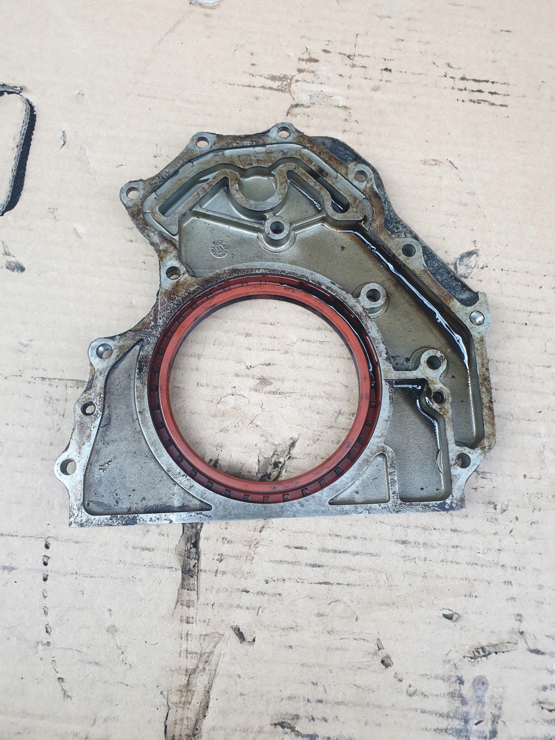 Корпус ГРМ MERCEDES W107 SL SLC W126 SEC