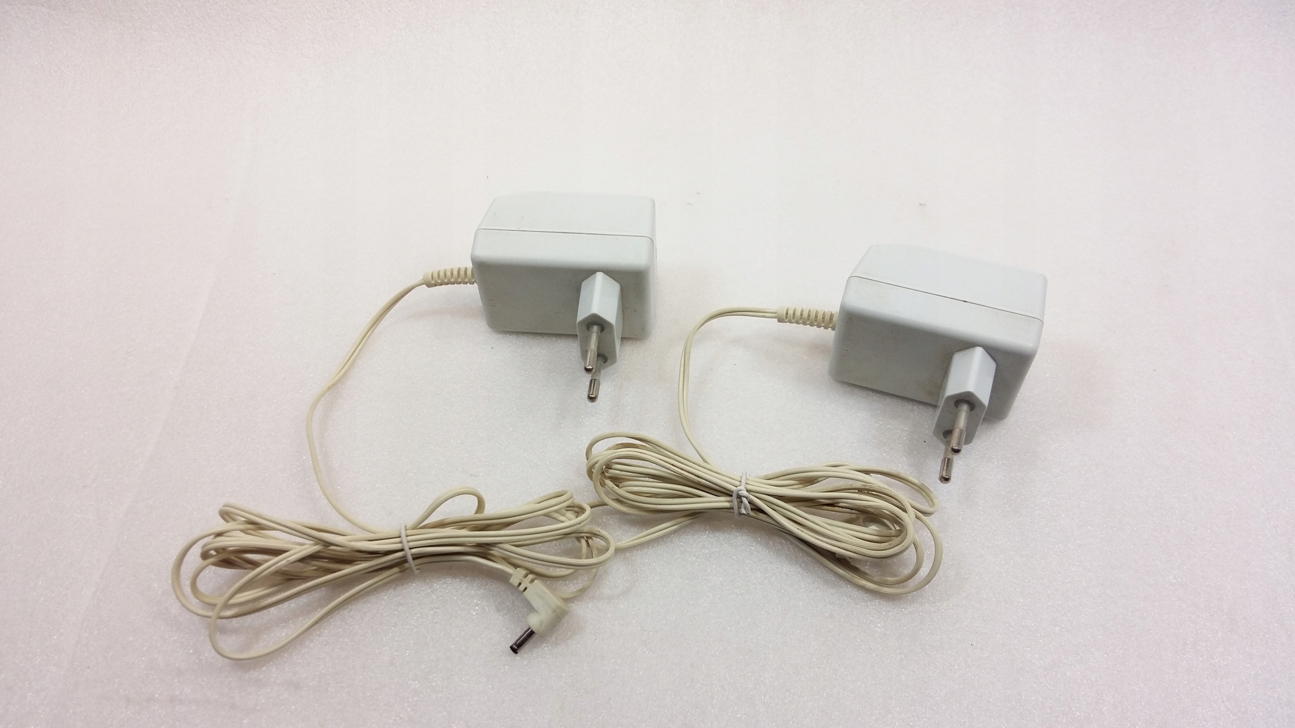 2x ZASILACZ SIECIOWY 9V 100mA