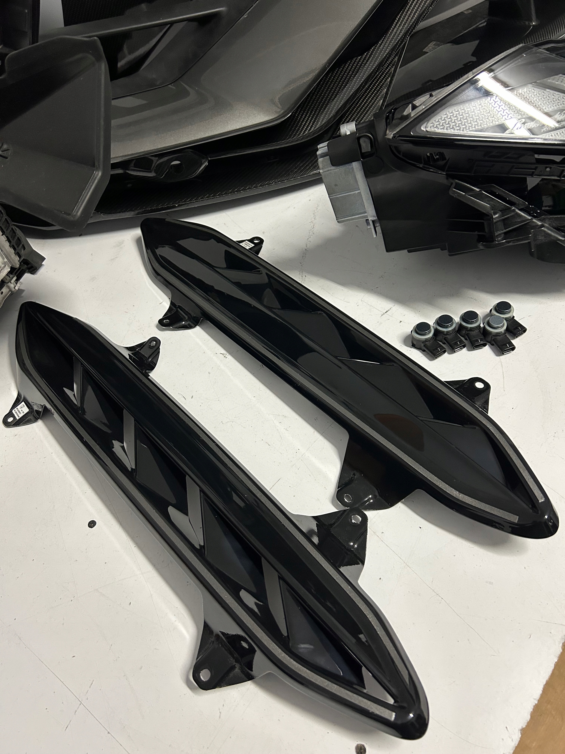 Lamborghini Urus Performante console bonnet bumper fenders support panel for radiators
