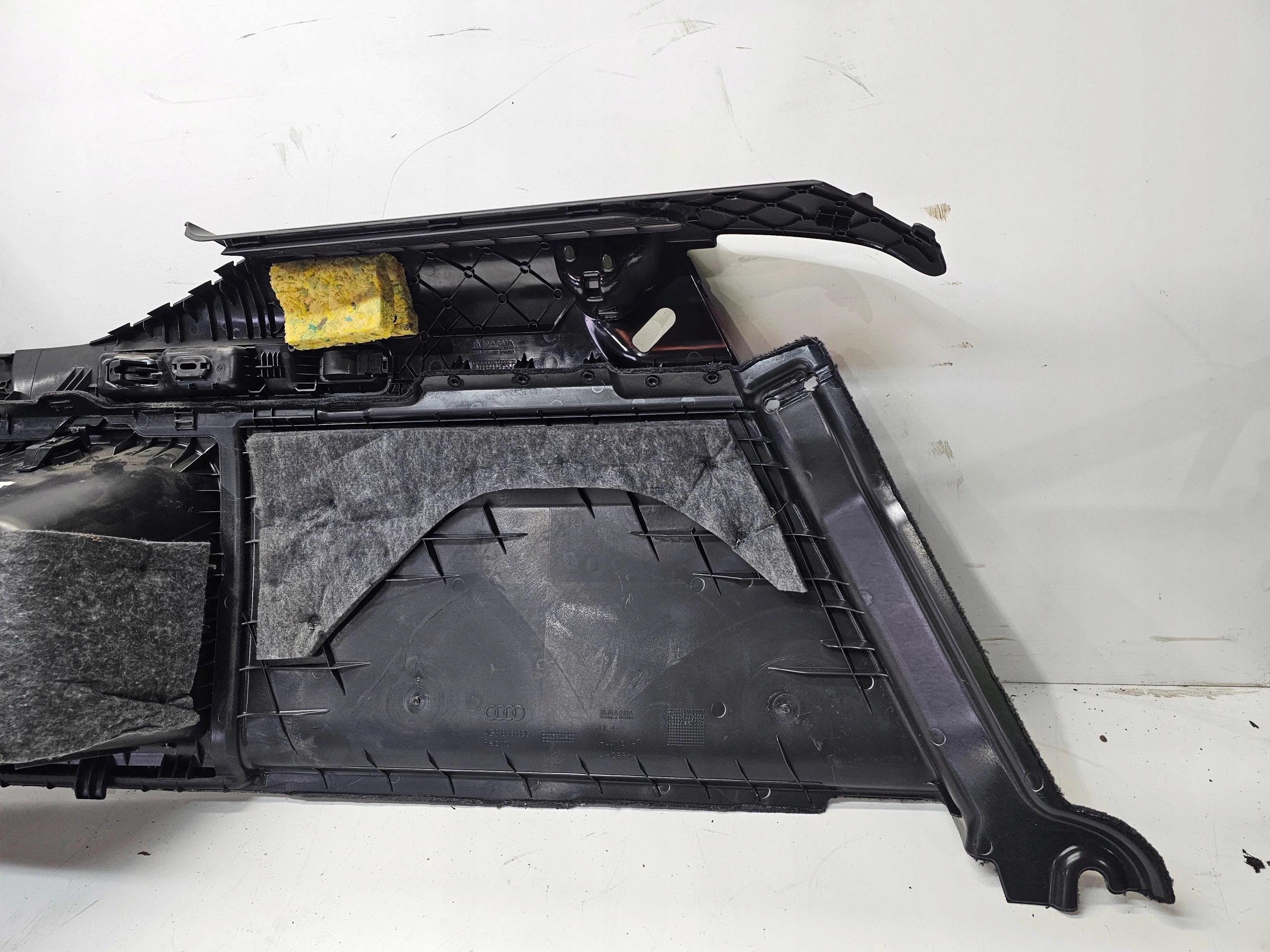 boot upholstery right rear part AUDI A6 C7 4G9863880