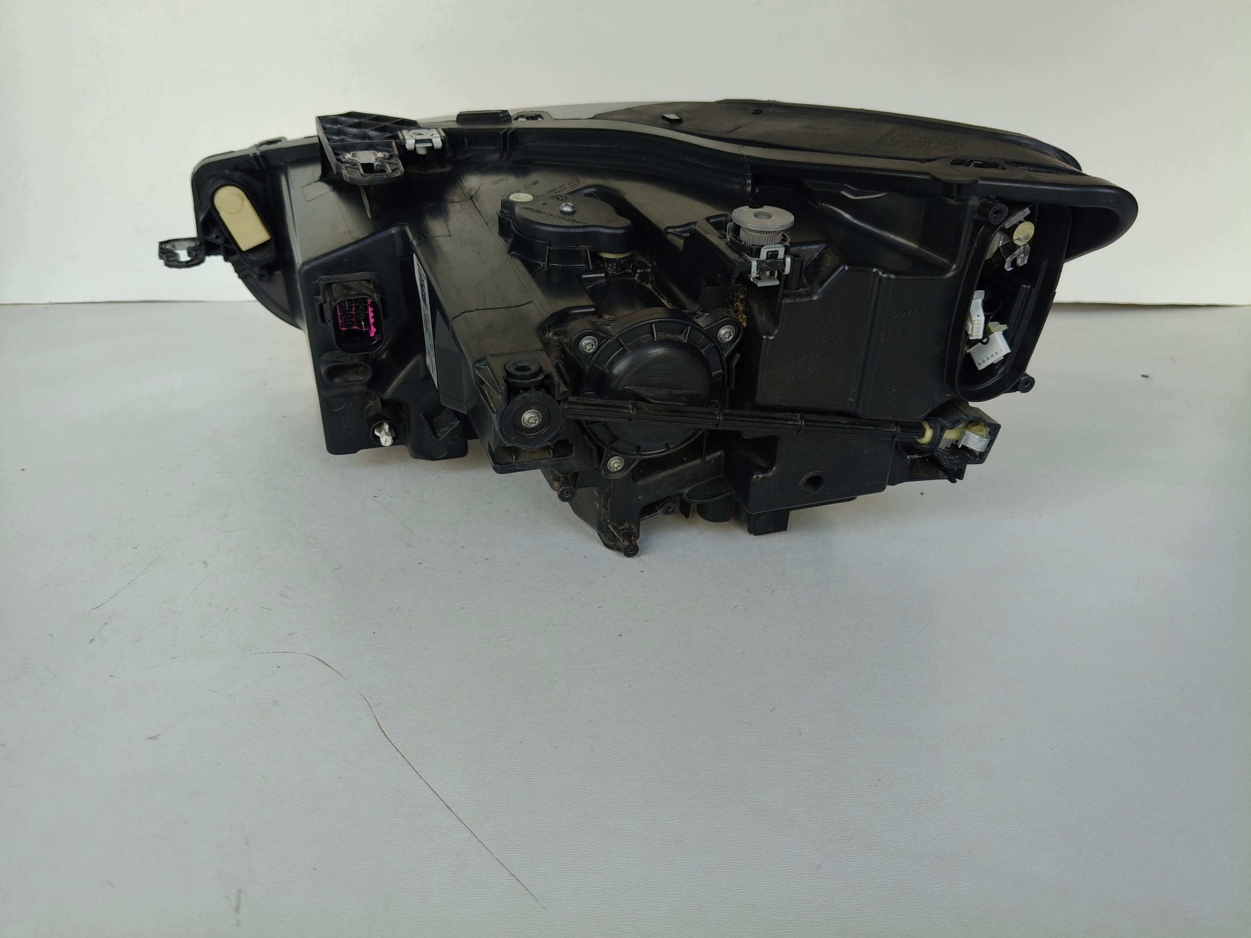 light right REFLEKTOR SEAT LEON IV 4 5FA 20- FULL LED
