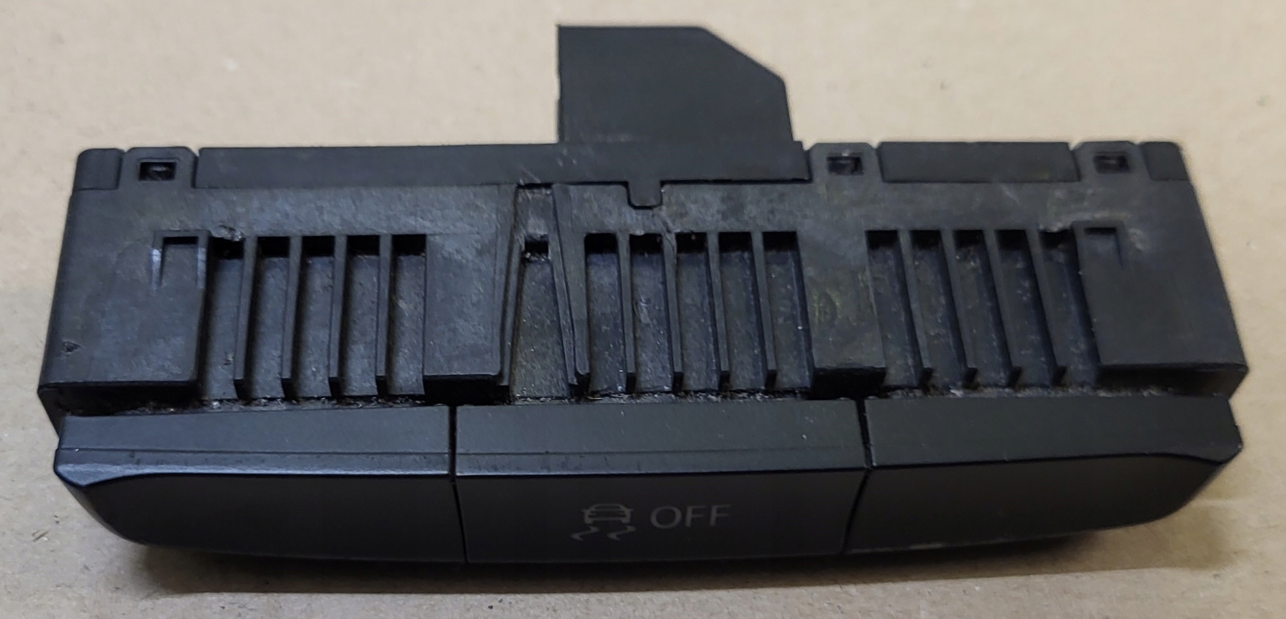 switch button PANEL ESP TRAKCJI AUDI A4 B8 8K A5 8T 8K0959673F OE EU