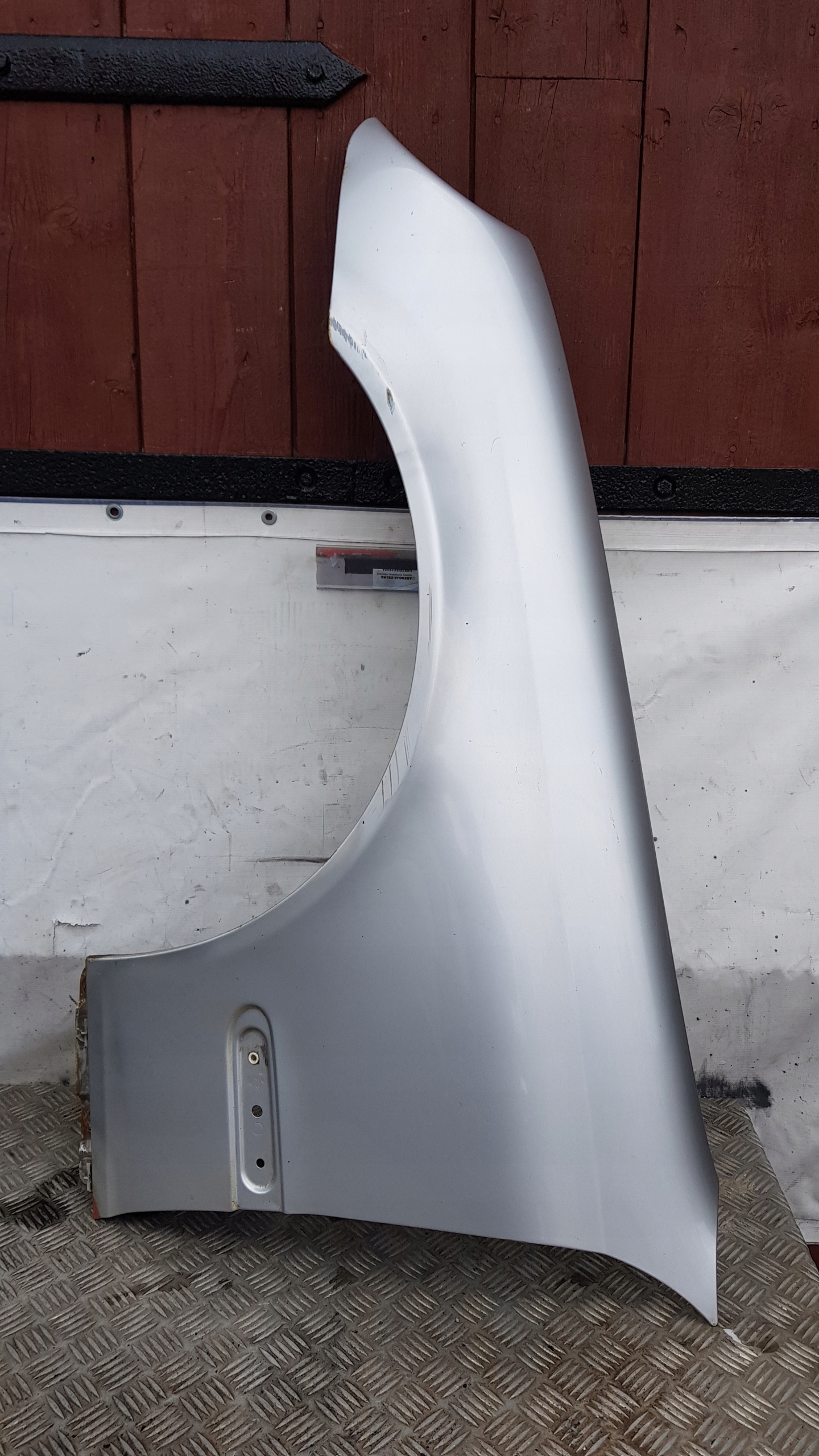 MERCEDES W203 fender left front 744