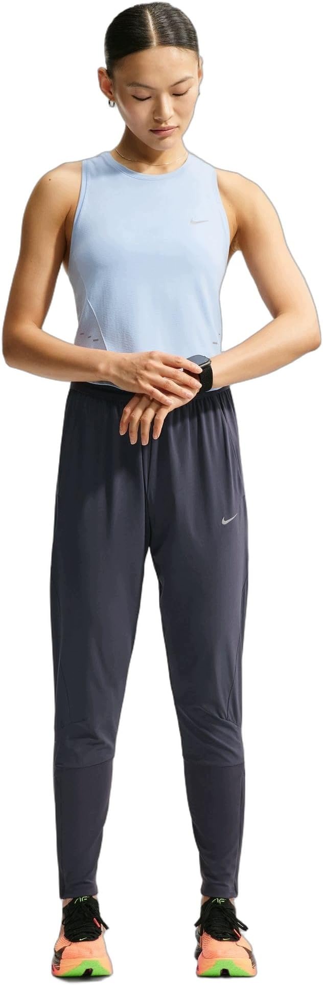 Dámské běžecké kalhoty Nike Swift Dri-FIT Šedé Velikost S Mid Rise