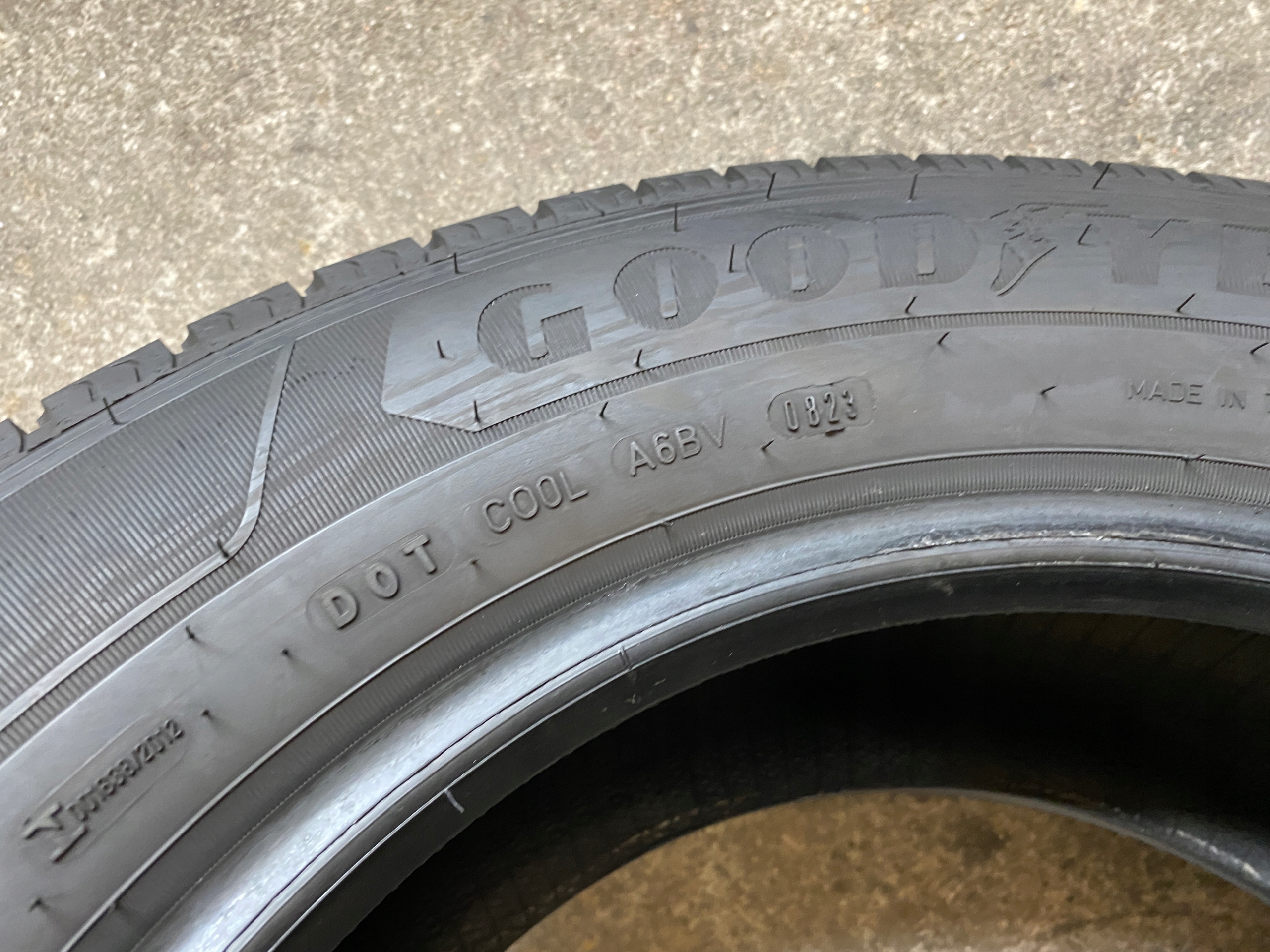 2 tyres summer 215/65R16C Goodyear EfficientGrip Cargo as new 2023r