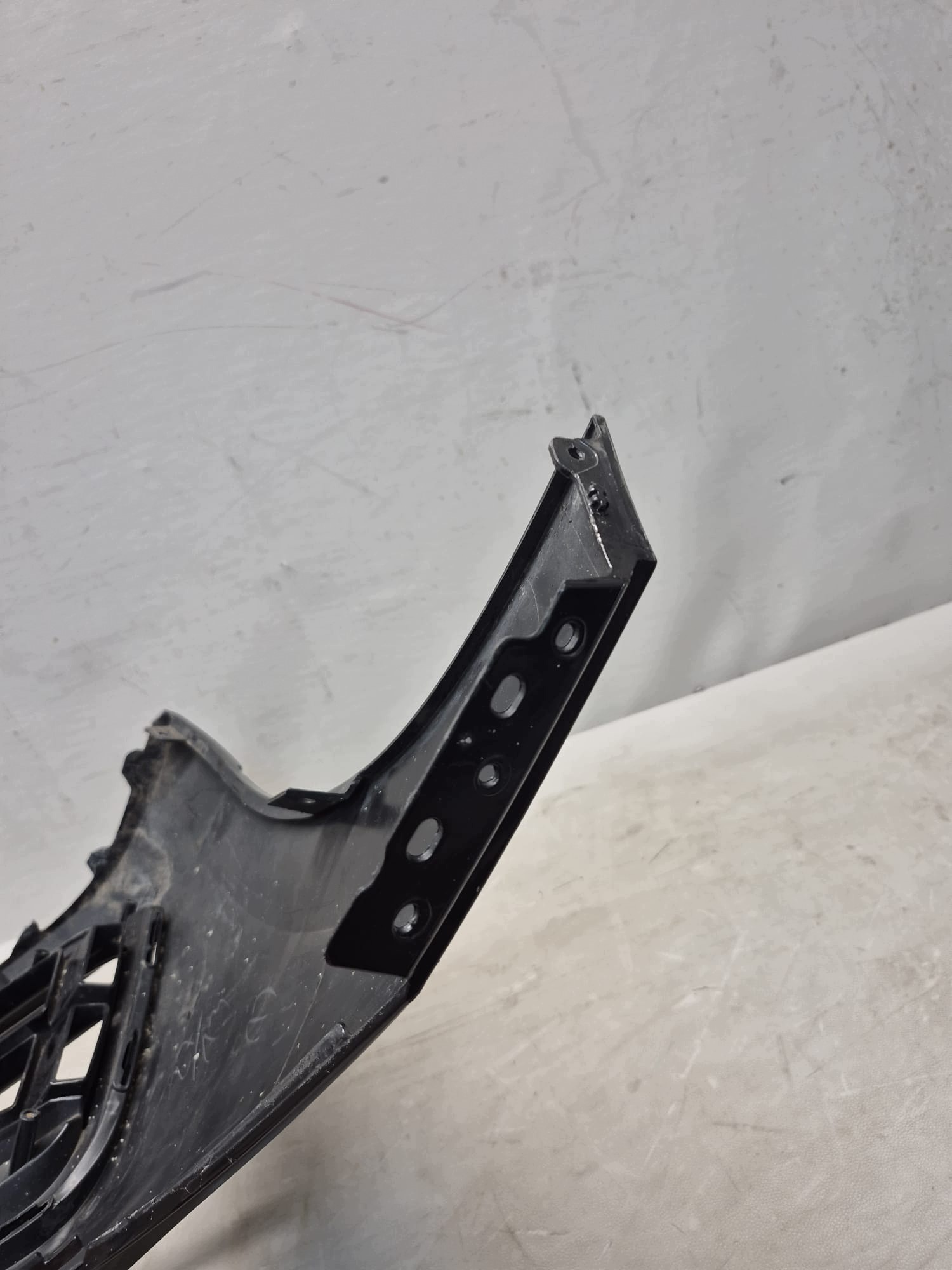 VW ARTEON R-LINE 3G8 LIFT 20- corner left bumper front 3G8807795D
