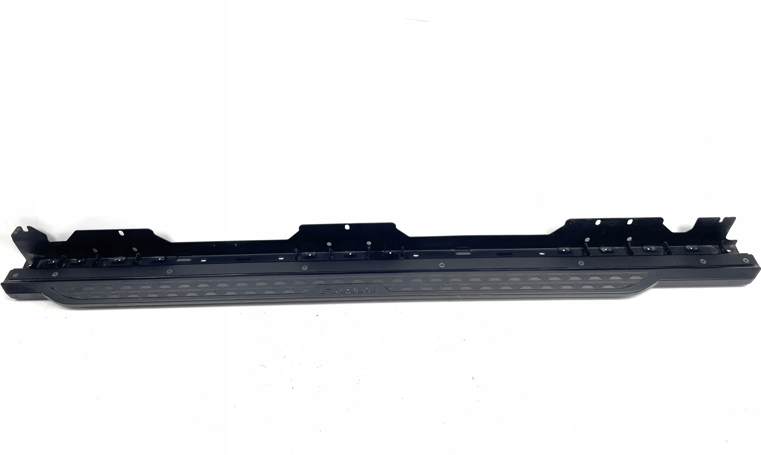 Ram 1500 TRX V 6.2 stopien threshold boczny left pillar 2021-24